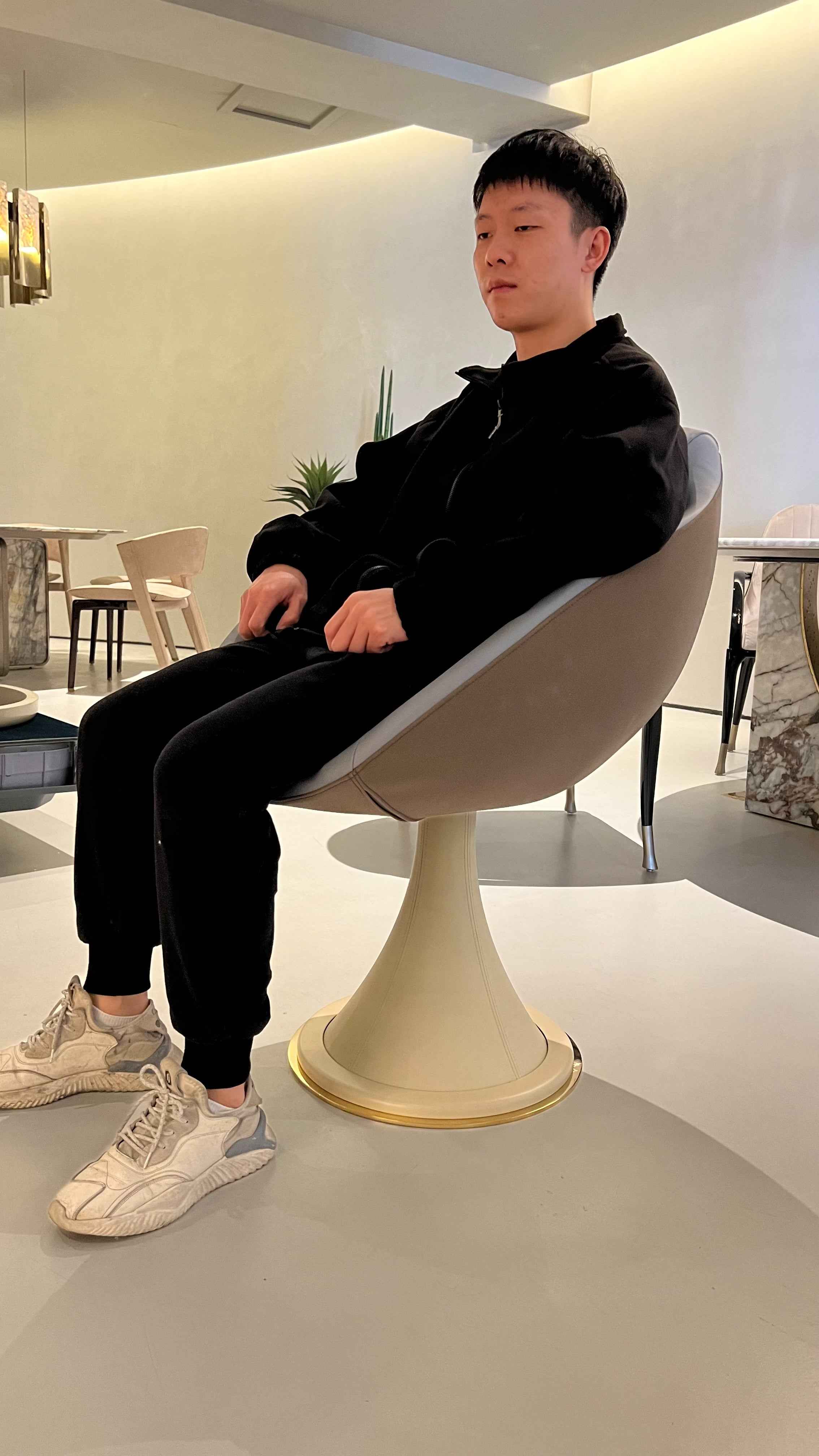 Light luxury cone type automatic mahjong table