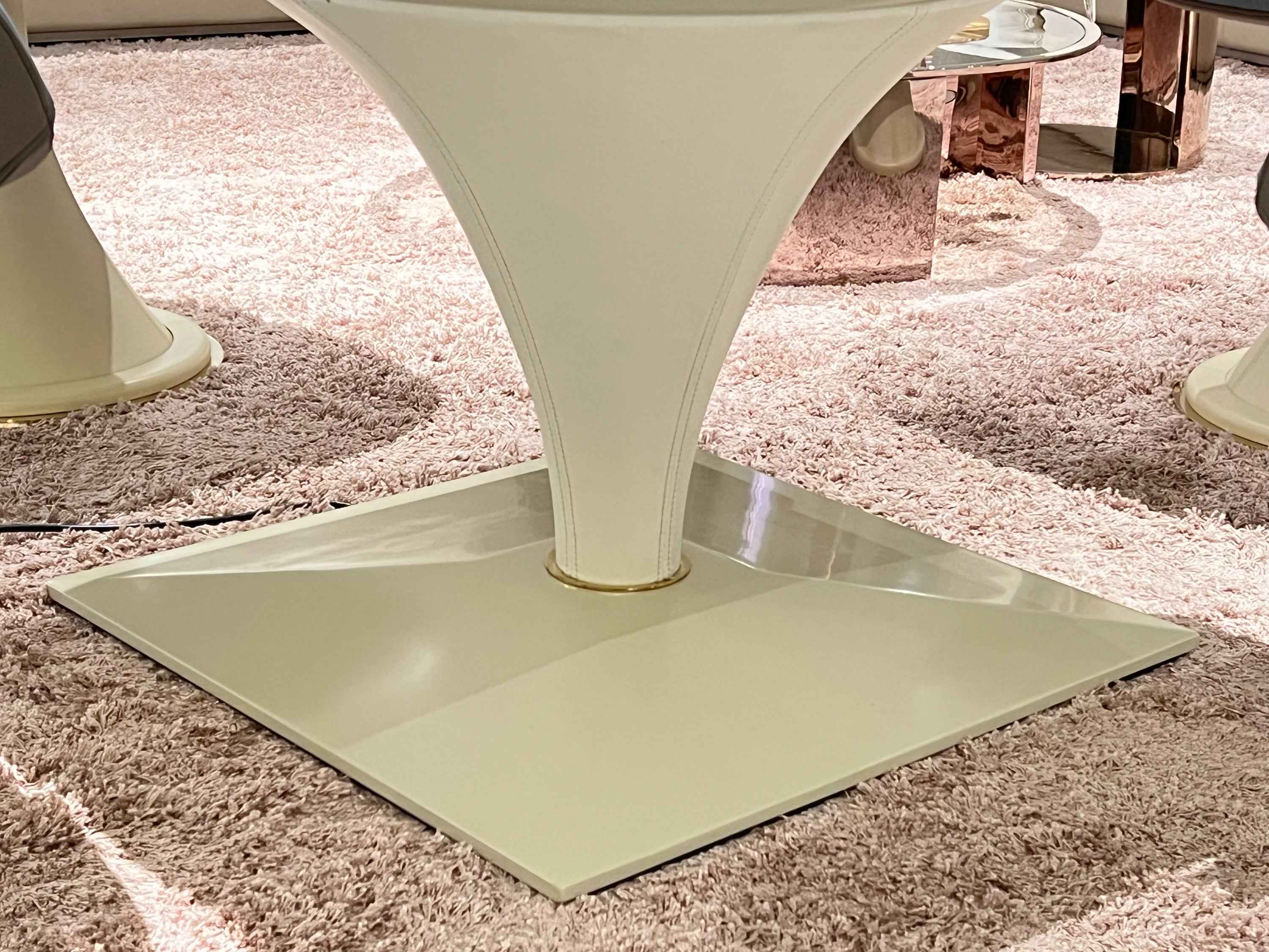 Light luxury cone type automatic mahjong table