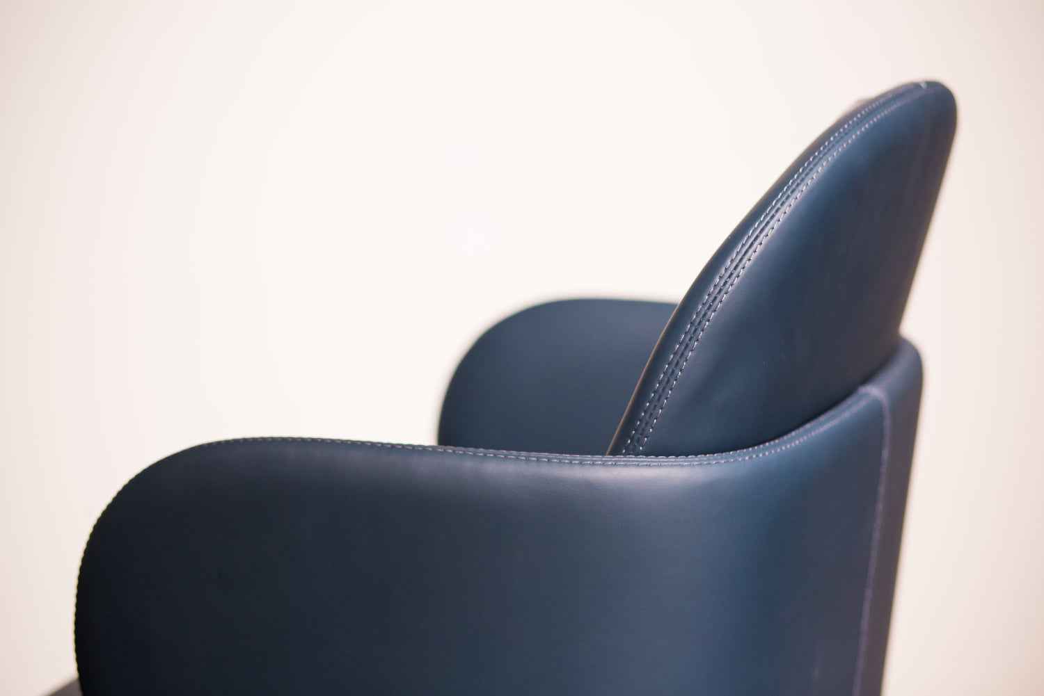 Italian minimalist style all-leather blue dining chair HB5-2017-1 dining chair