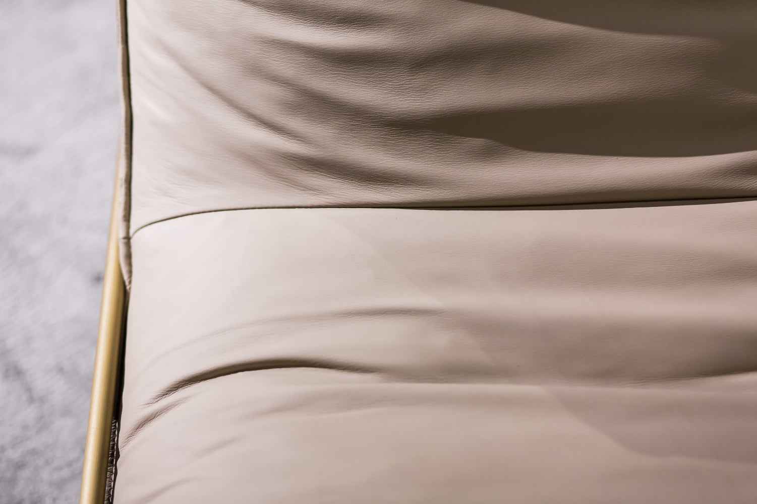 Italian minimalist style FA93 leather lounge chair VE5-2020 Lounge chair