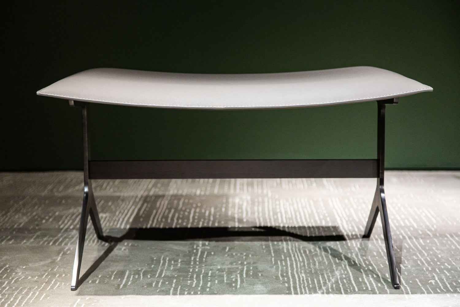 Italian minimalist saddle leather and microfiber leather with stainless steel black titanium lounge chair VE-W1908 Lounge chair and VD-W1908 pedal