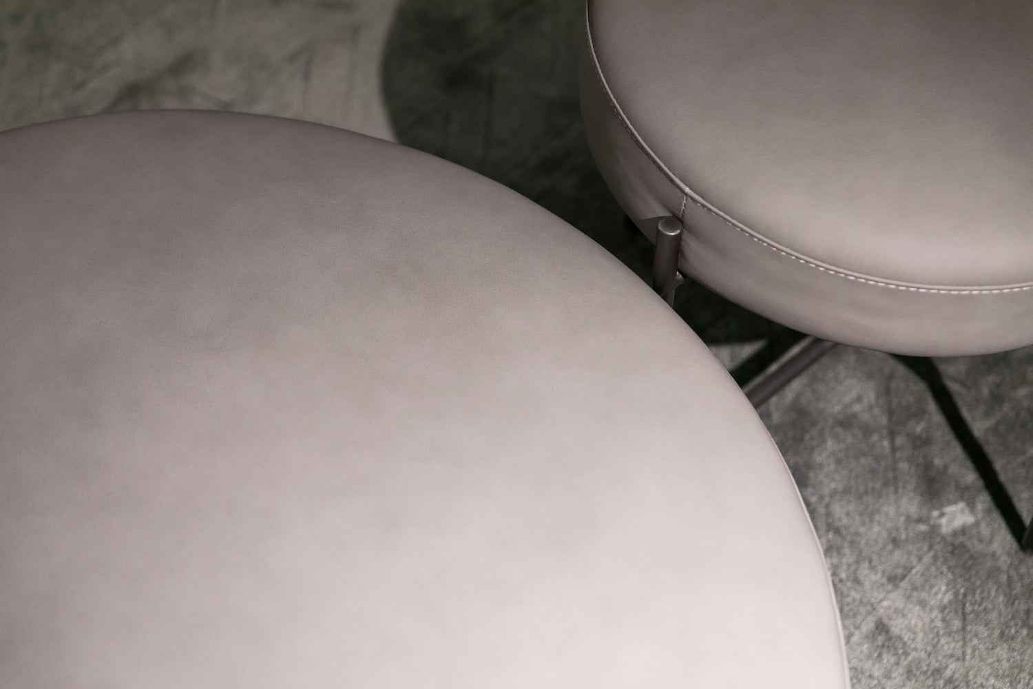 Luxury Leather Round Metal VD3-2071-1 Round Stool