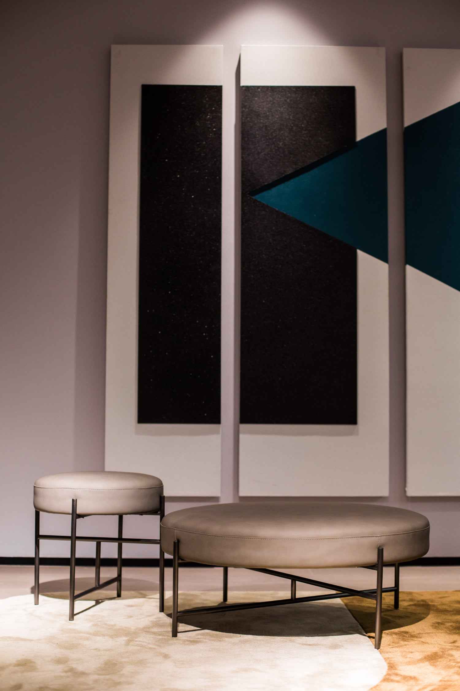 Luxury Leather Round Metal VD3-2071-1 Round Stool