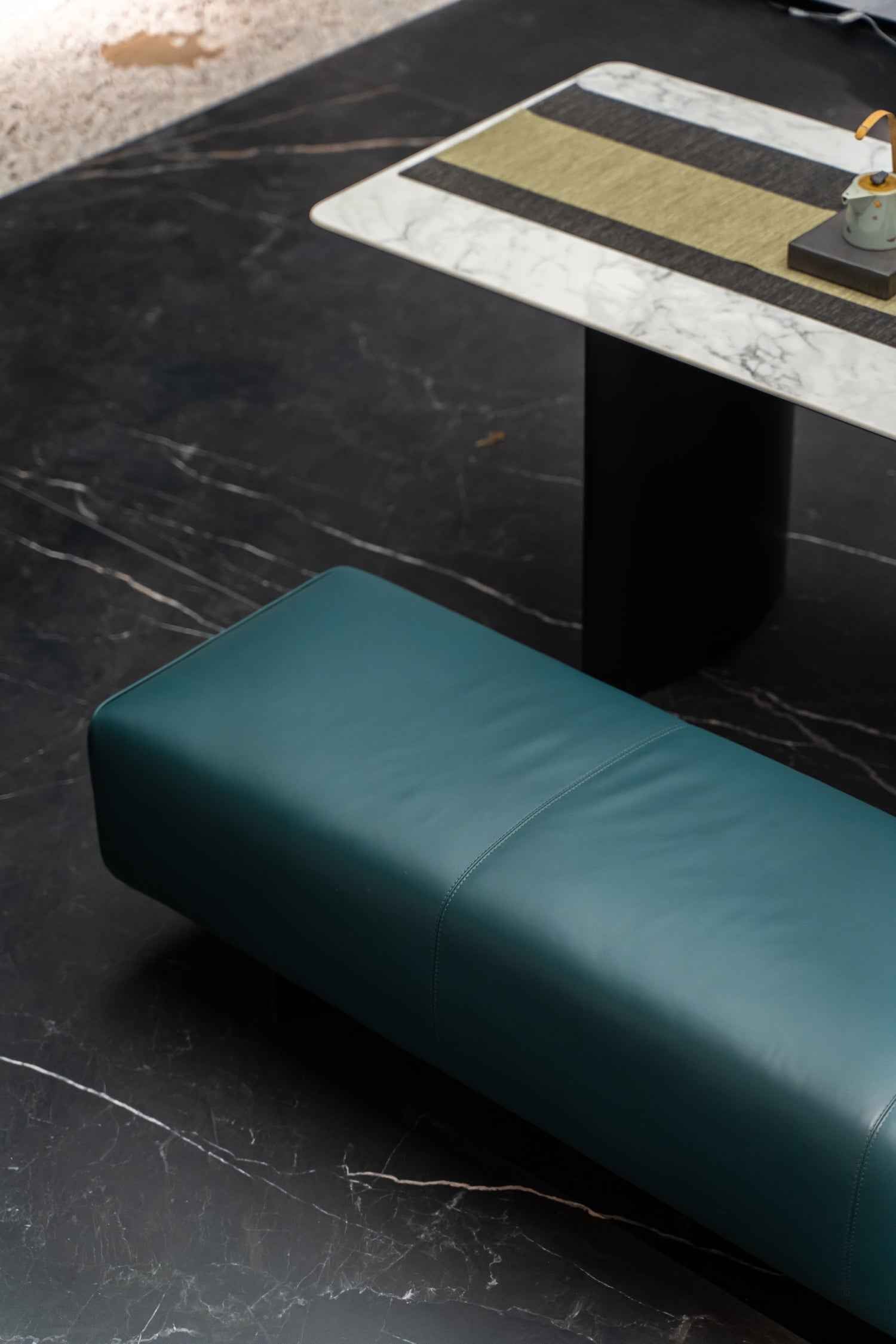 Luxurious Green Leather VD3-2073-1 Footstool