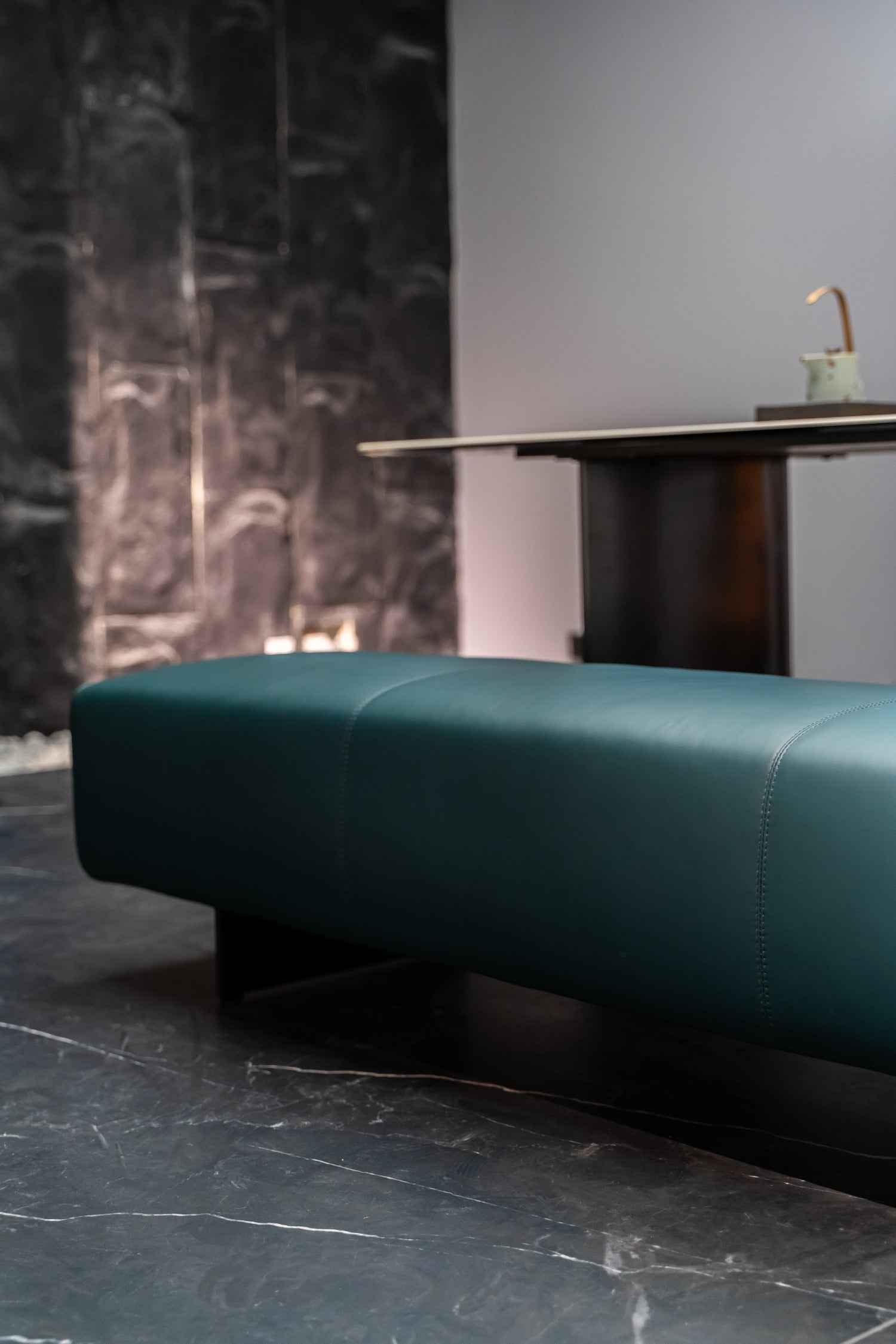 Luxurious Green Leather VD3-2073-1 Footstool