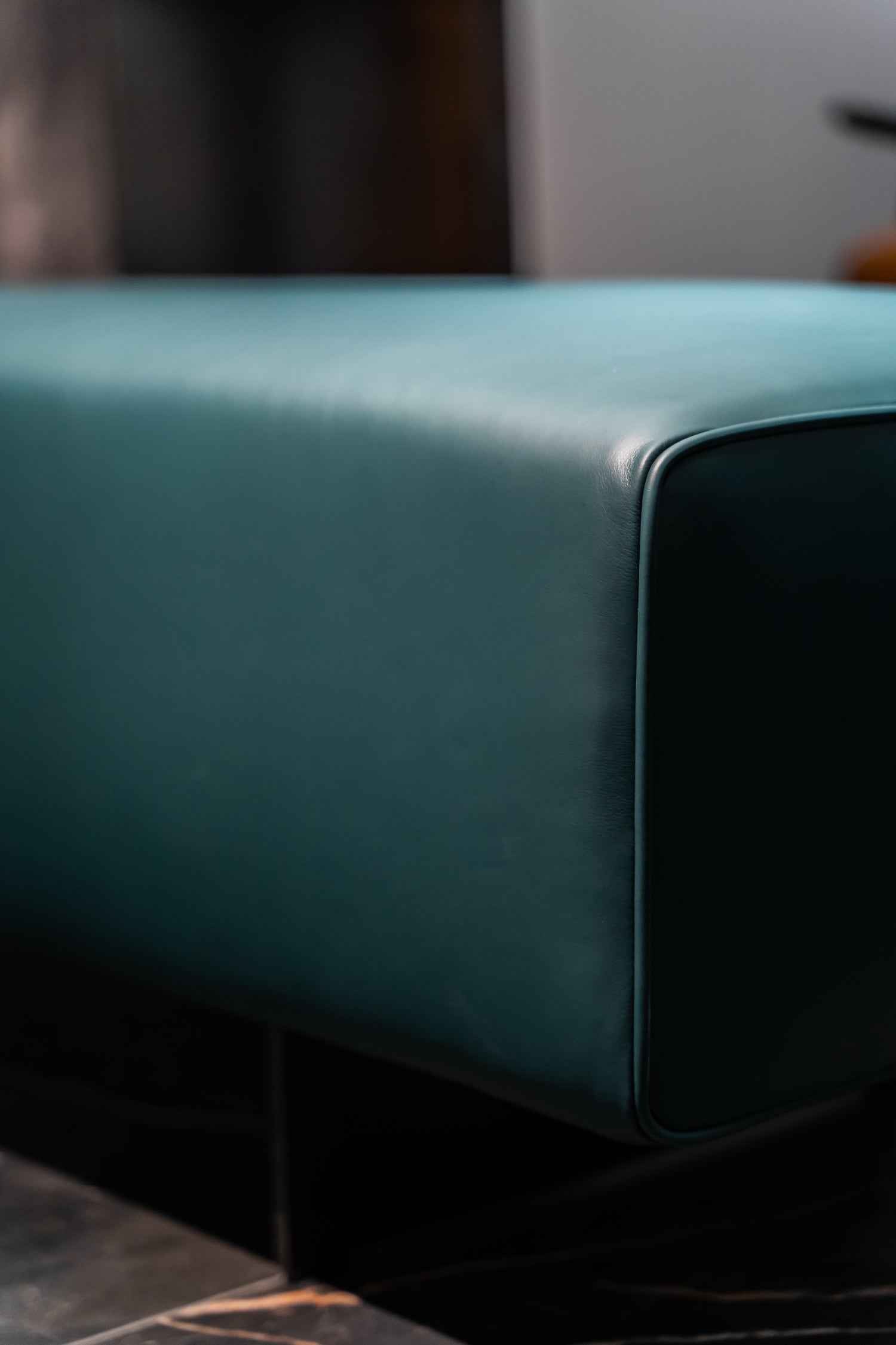 Luxurious Green Leather VD3-2073-1 Footstool