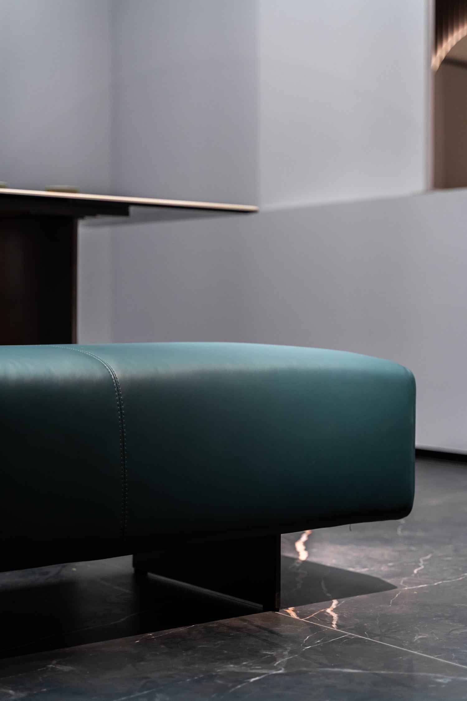 Luxurious Green Leather VD3-2073-1 Footstool