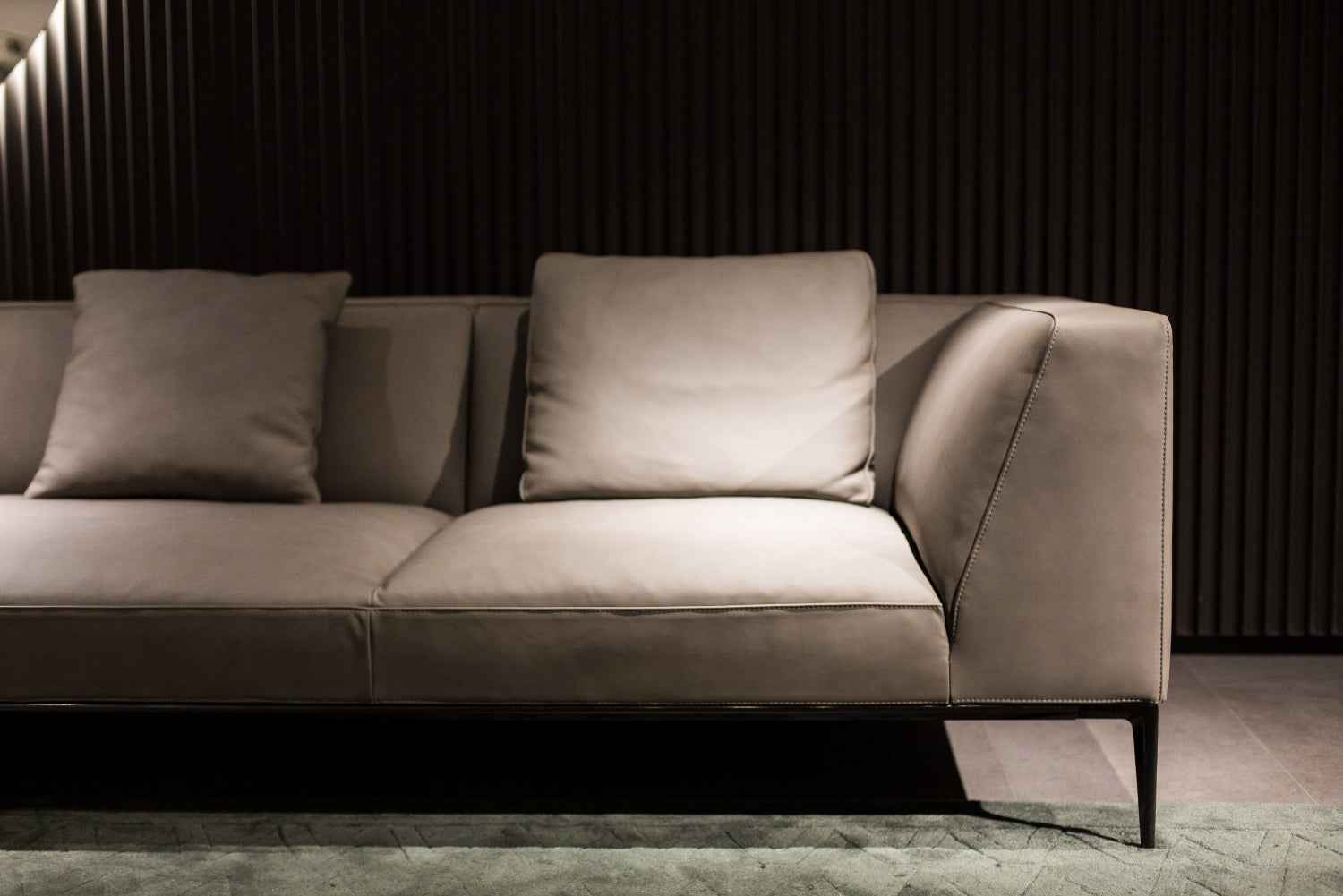 VJ3-2067 Sofa