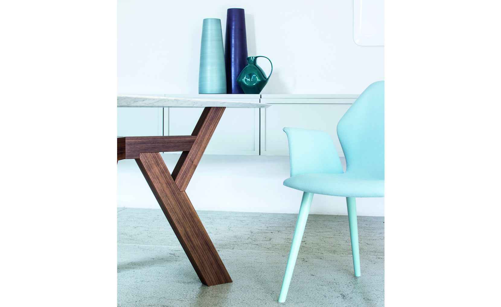 HA-1801-1 Dining table