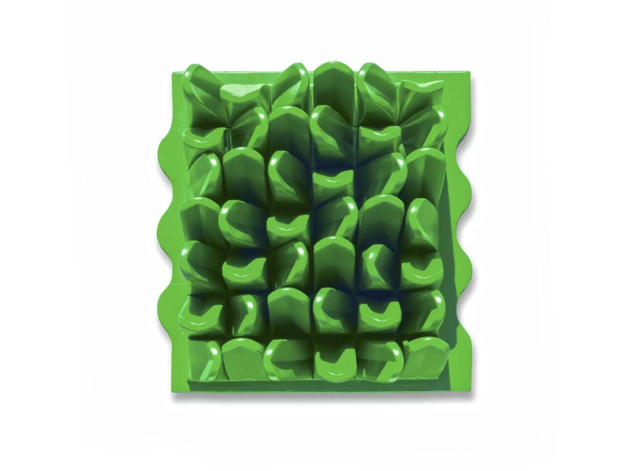 Fun with Postures: Pratone Grass Stem Sofa