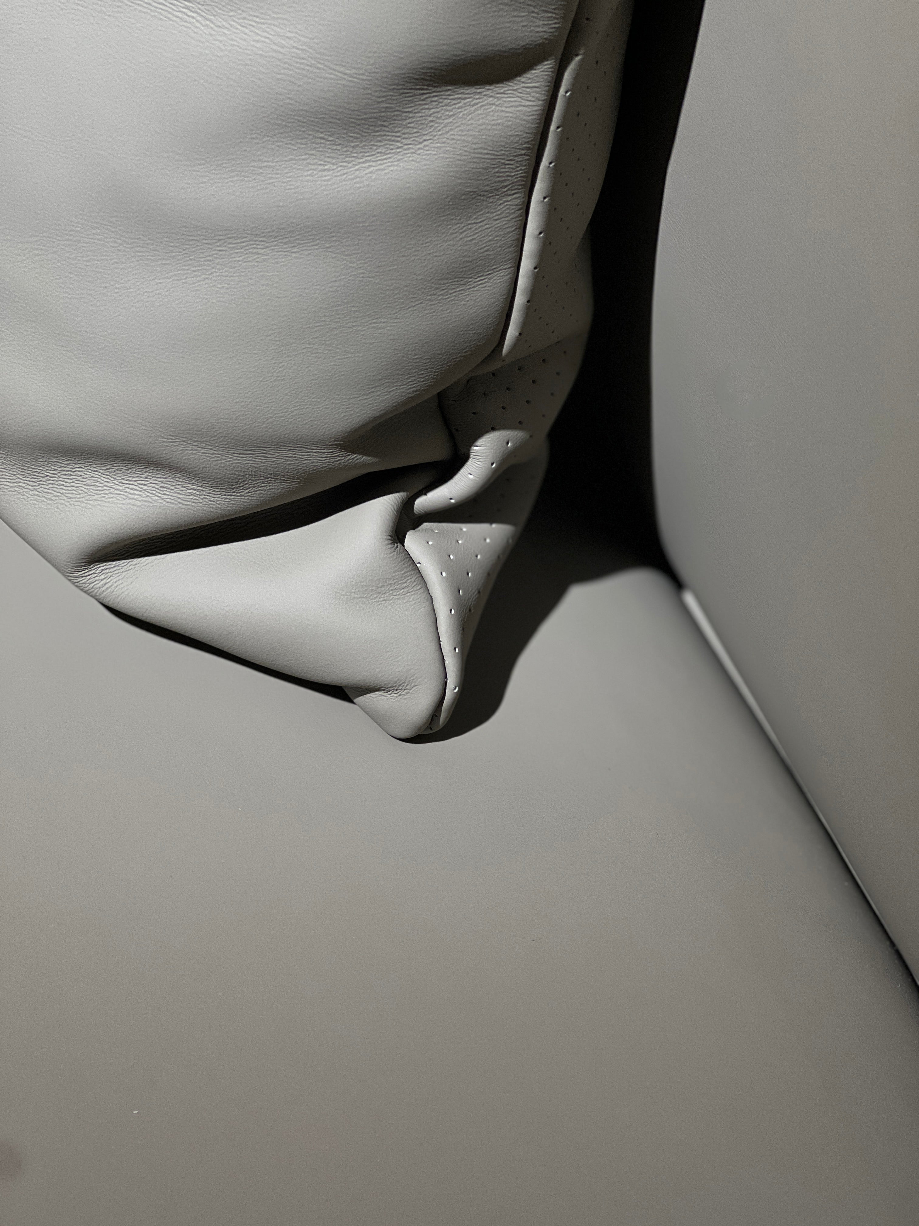 Modern minimalist sofa set Advanced all-leather minimalist design sofa VJ1-2329 sofa