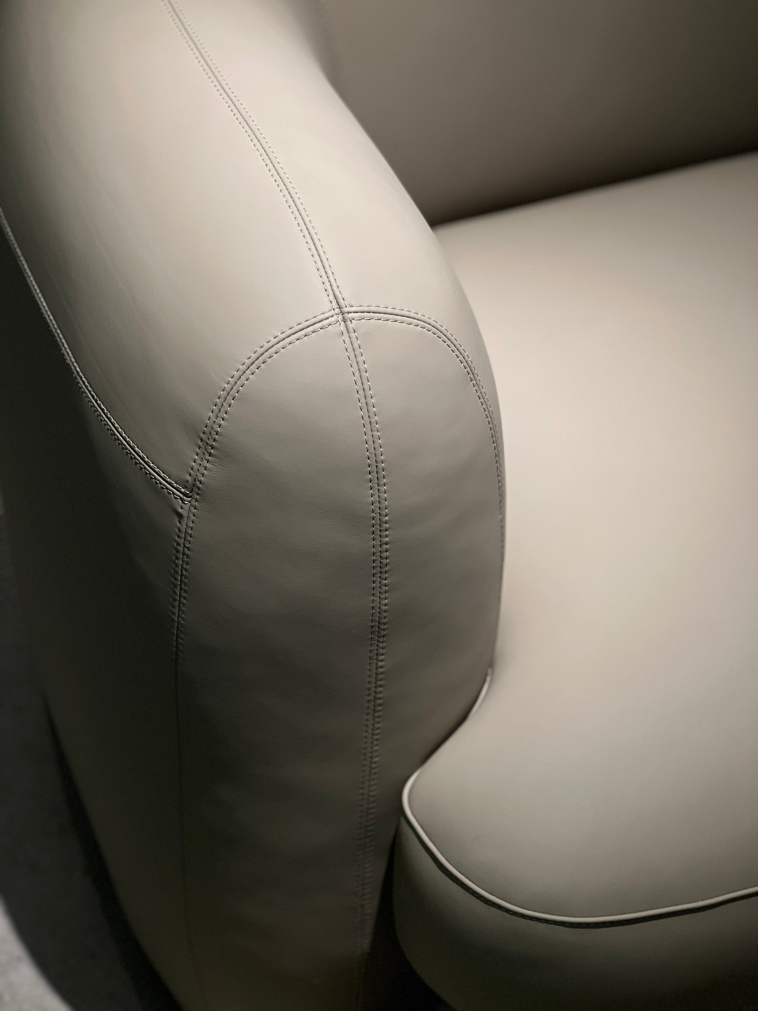 Modern minimalist sofa set Advanced all-leather minimalist design sofa VJ1-2329 sofa