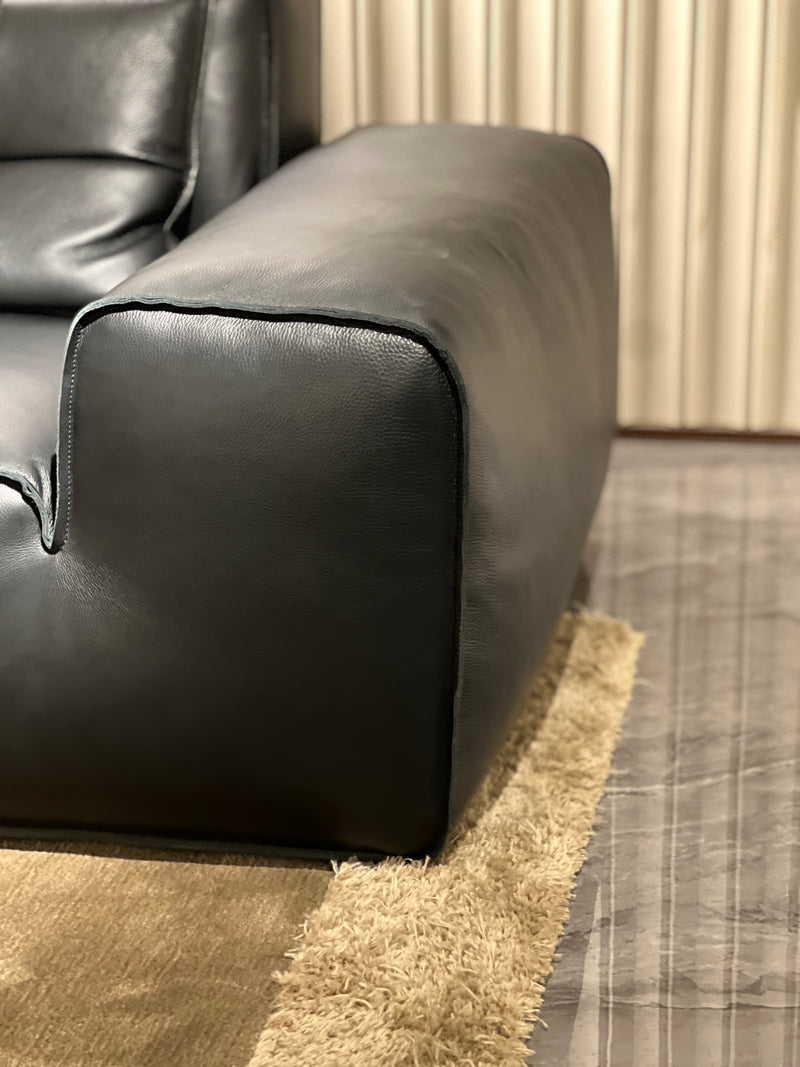 Italian minimalist style big black cow sofa VJ2-2359 sofa