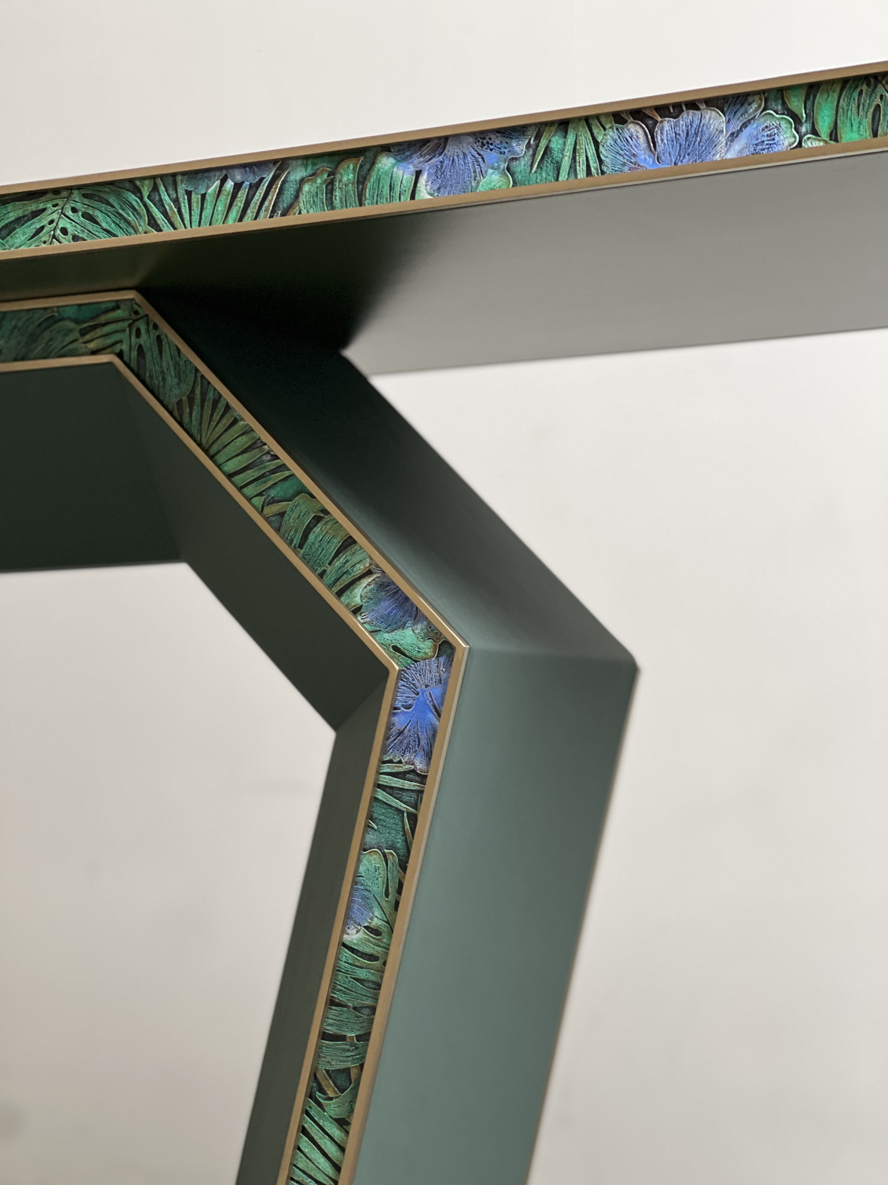 APTG-2683 Porch Console