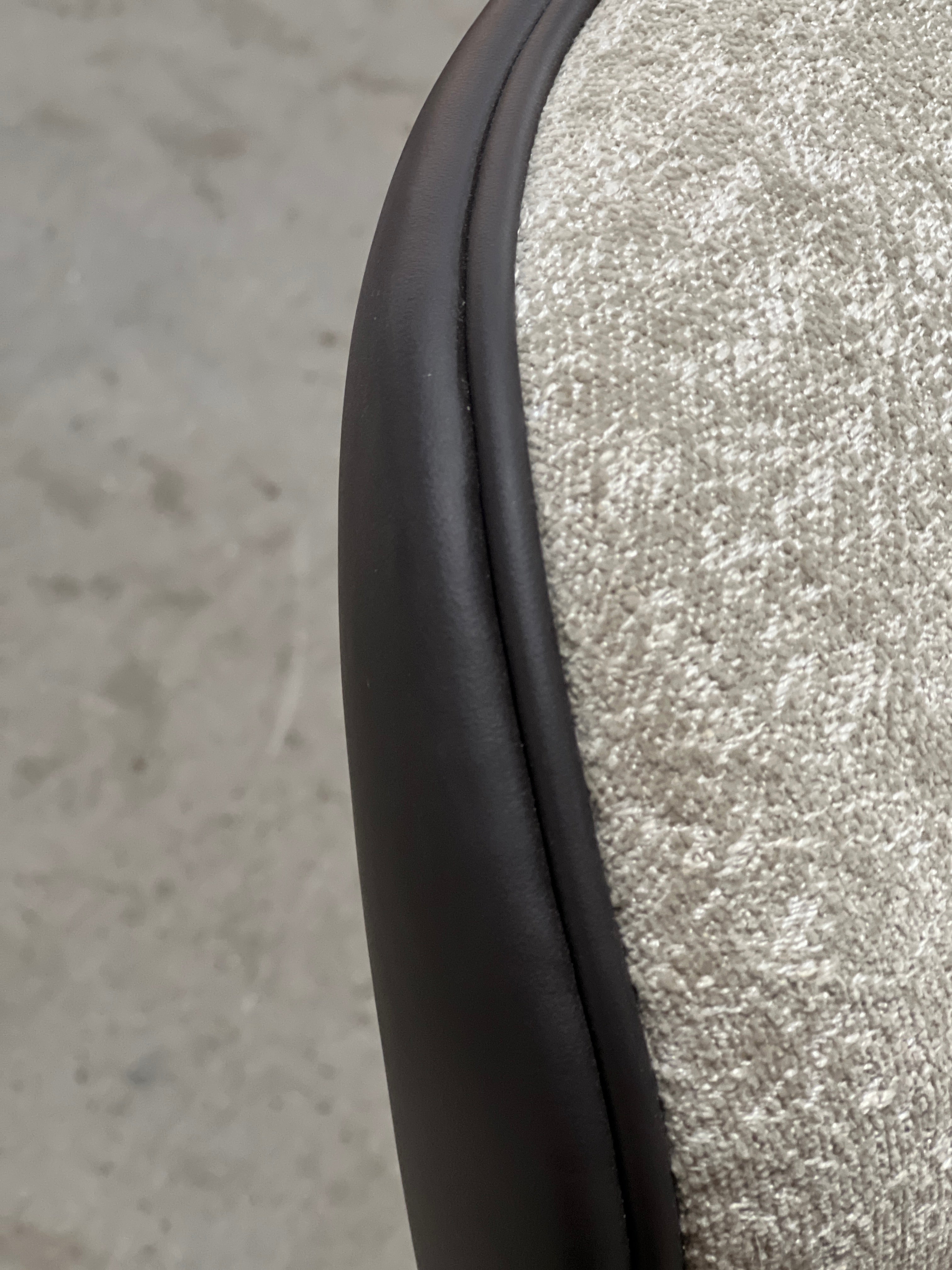 Contemporary Lounge Chair: Modern Comfort for Your Stylish Relaxation WH301SF11B lounge chair