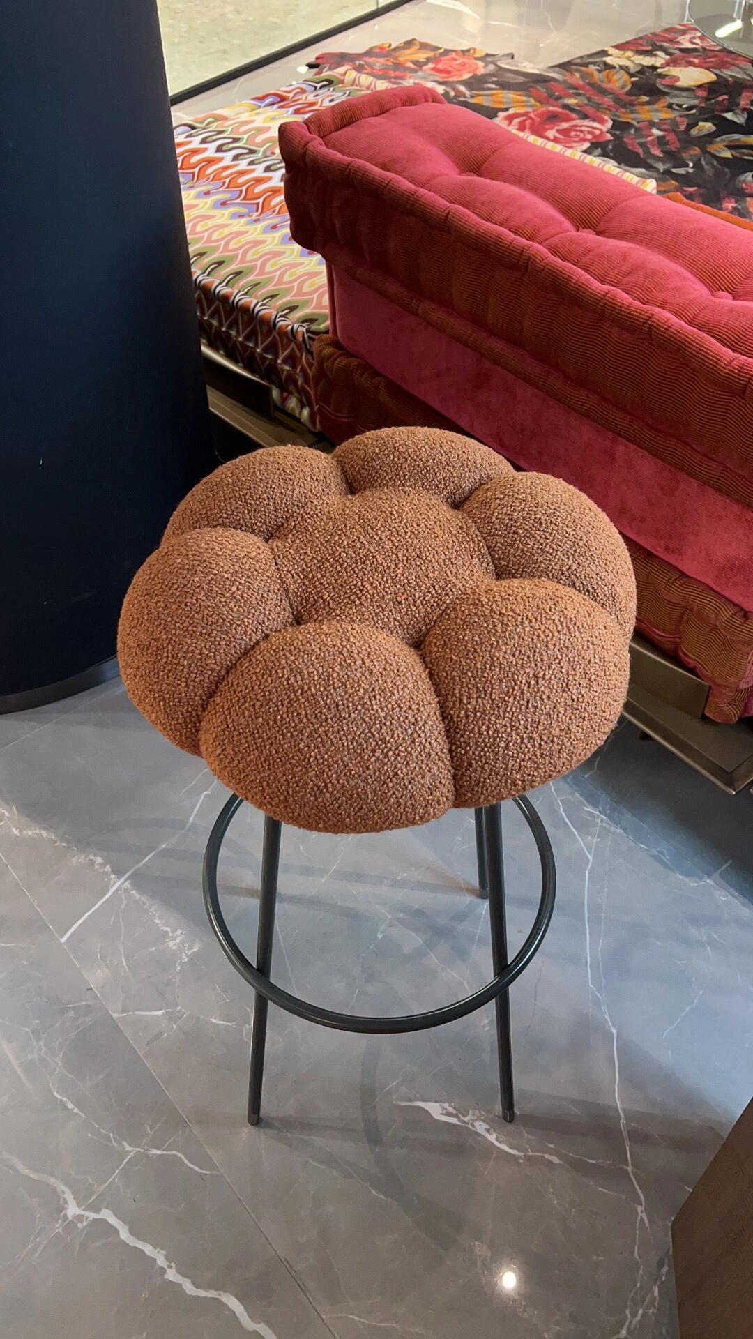 3D Toughness Honeycomb Sofa: All-around Comfort Experience