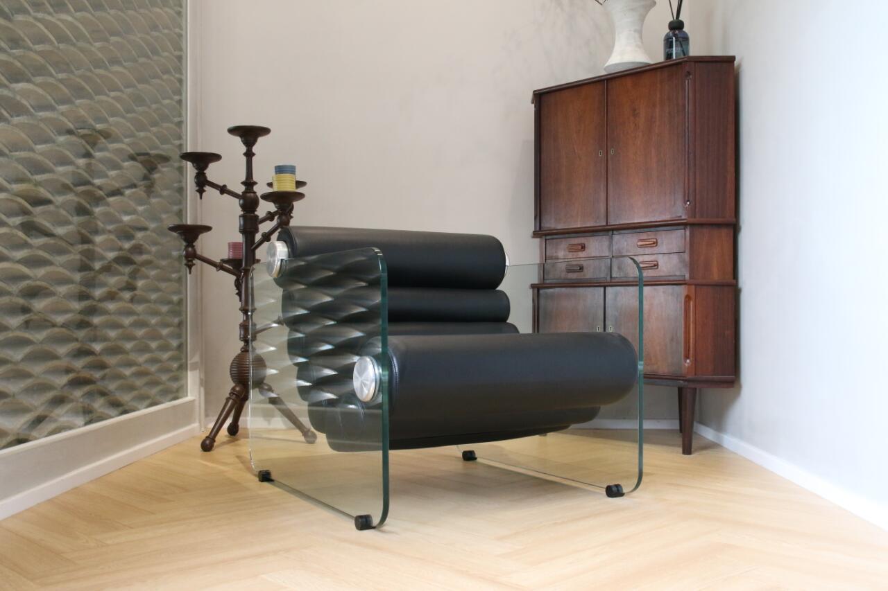 Cylinder Comfort: Leather-Wrapped Rolls for Luxurious Seating