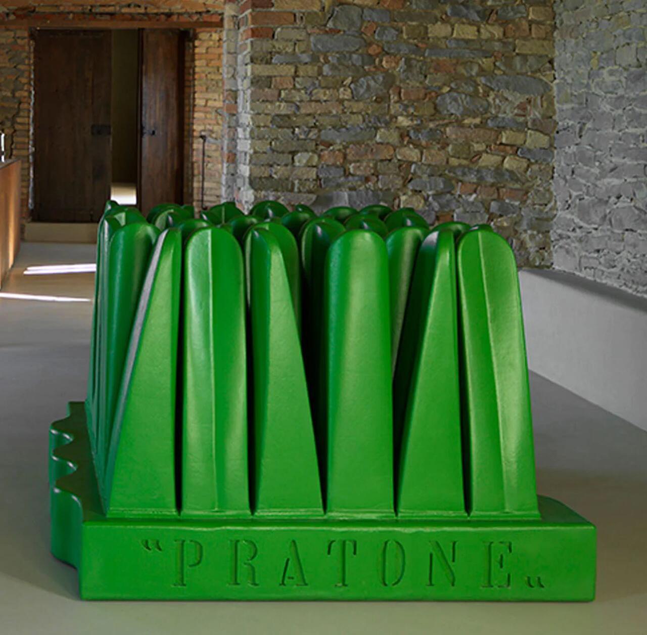 Fun with Postures: Pratone Grass Stem Sofa