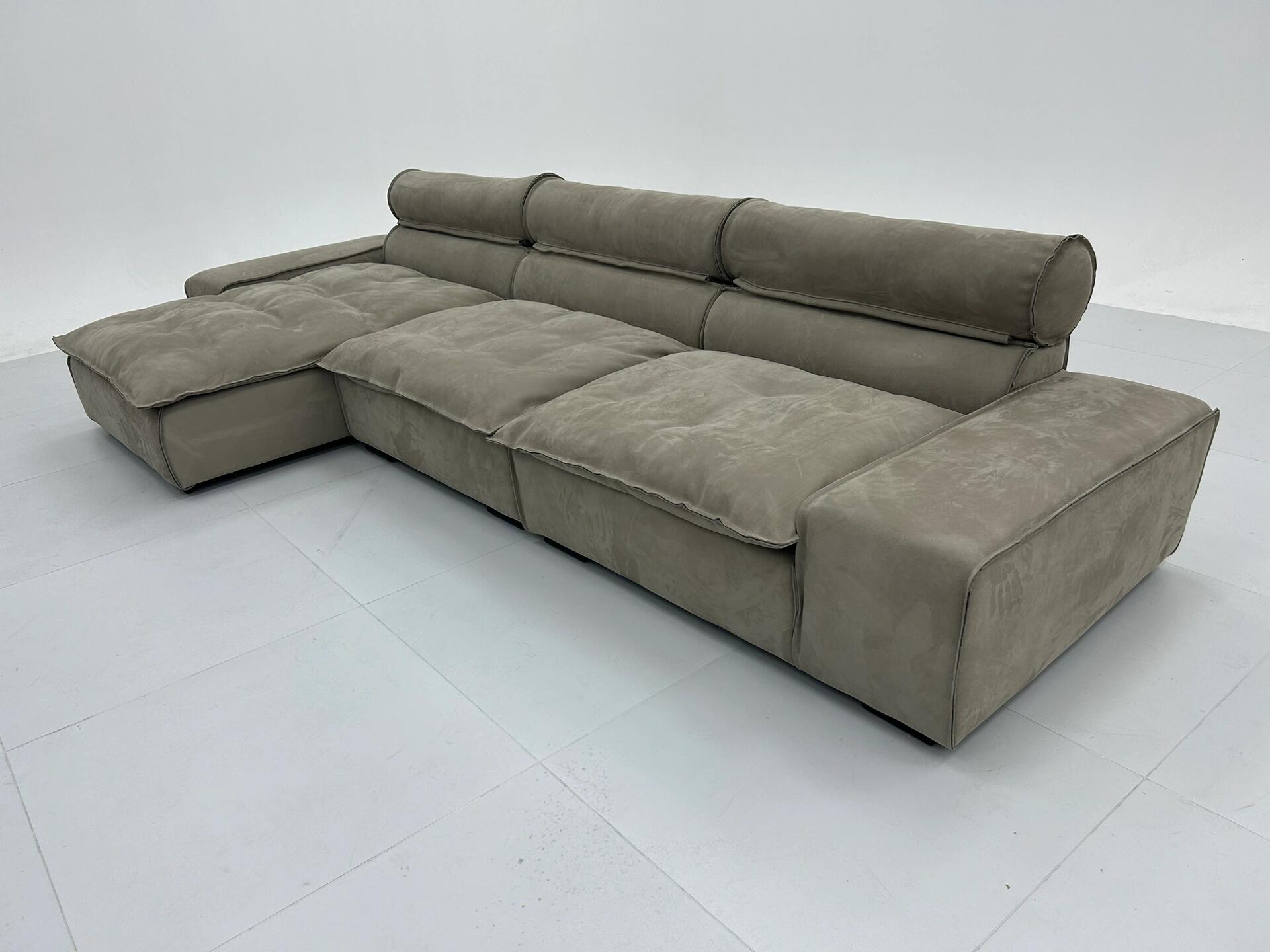 MIAMI SOFT Sofa: The Comfort Choice of Handcrafted Velvet VJ2-2360