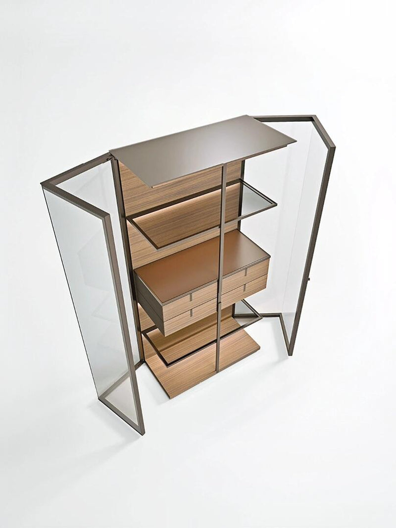 Lightweight Yet Sturdy: Aliante Glass Display Cabinet's Modern Design