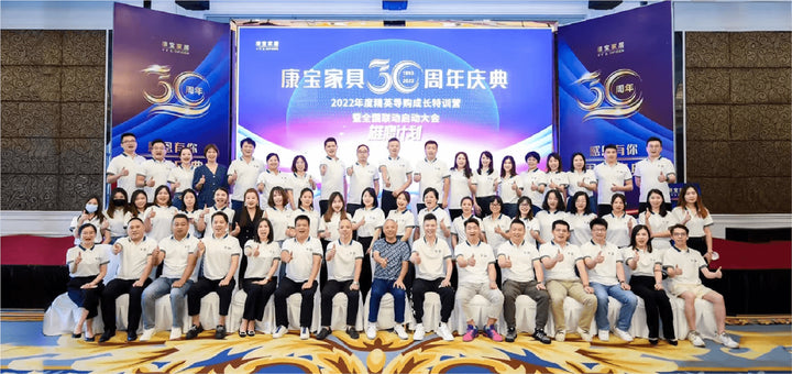 ChiuChiu factory production team and factory chief