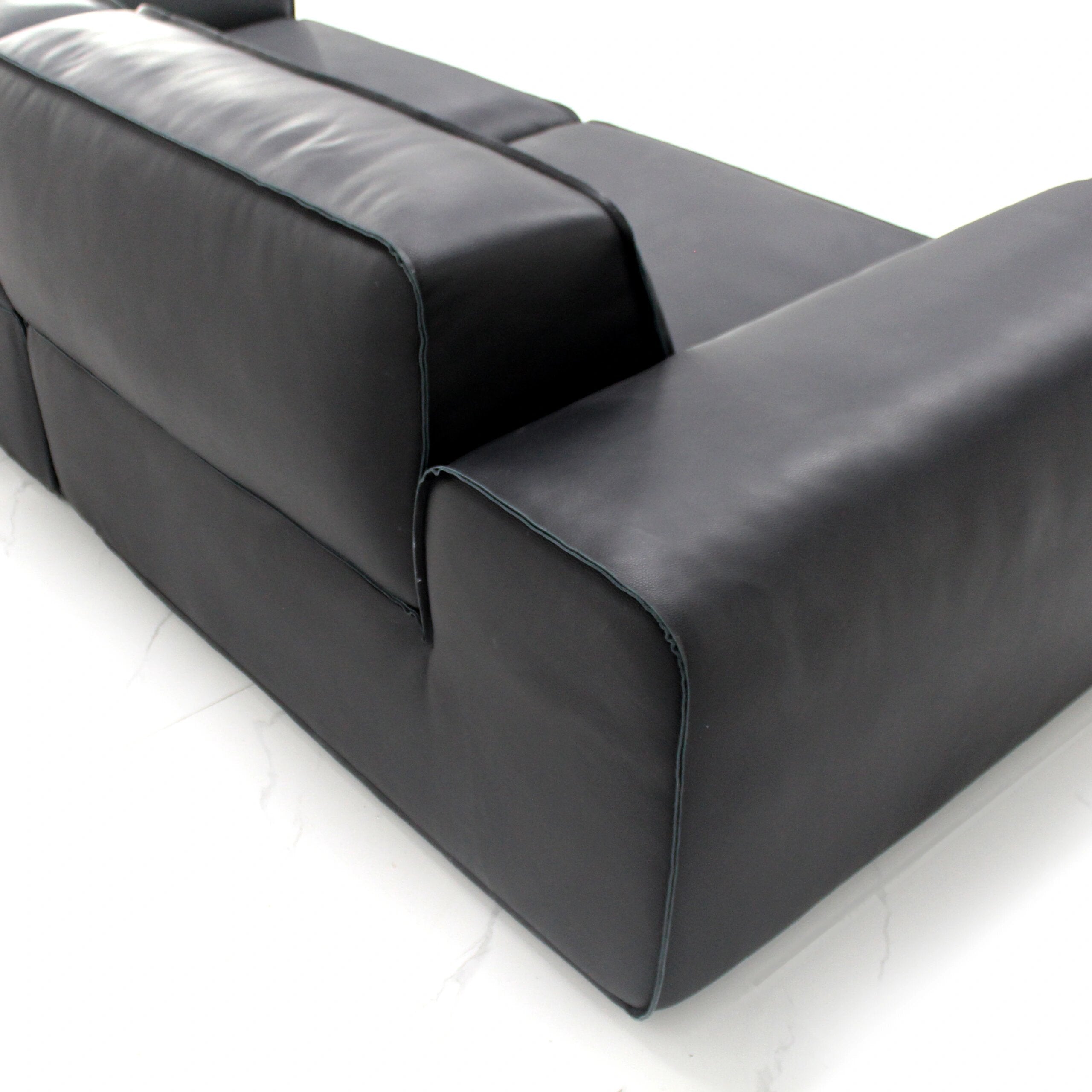 Dennes Big Black Bull Sofa: A Majestic Embrace with a Gentle Touch VJ2-2359 Sofa