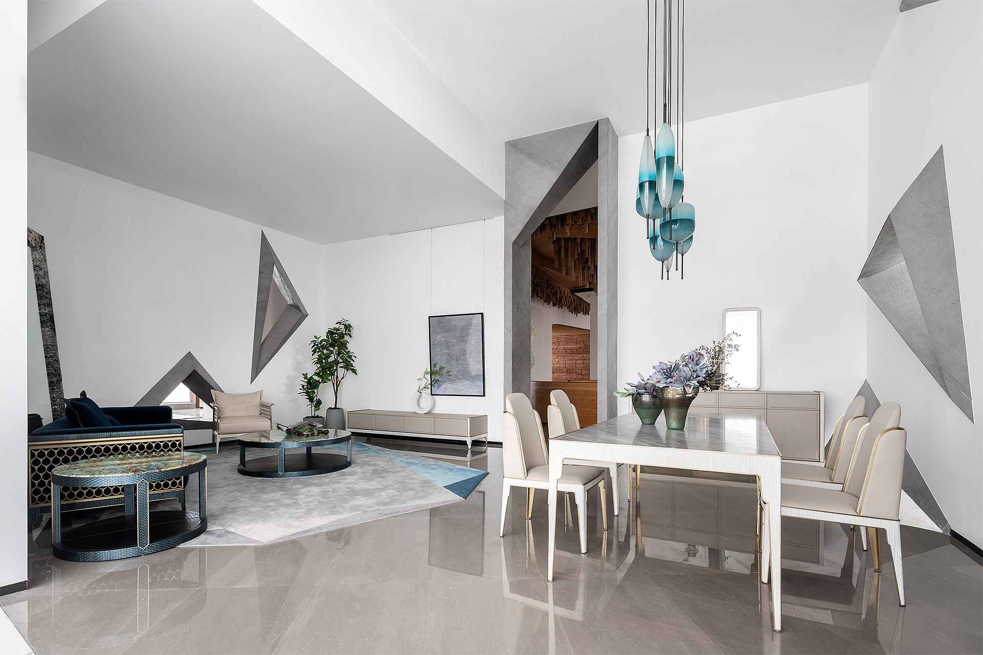 APTC-2686 Round table