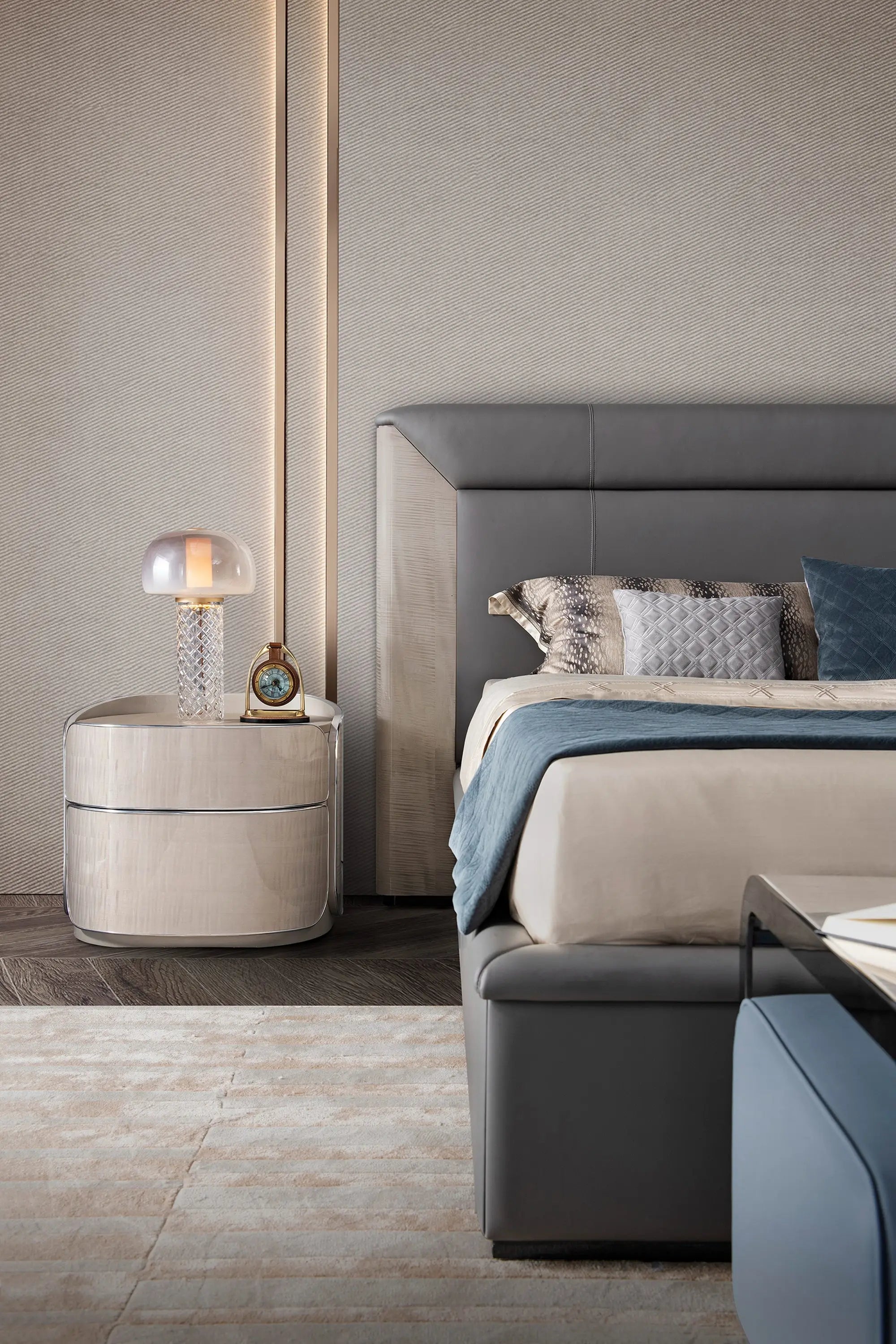 Bedroom Furniture Minimalist Design Upholstered Modern Leather Bed W010B10 Bentley style Tiverton Bed