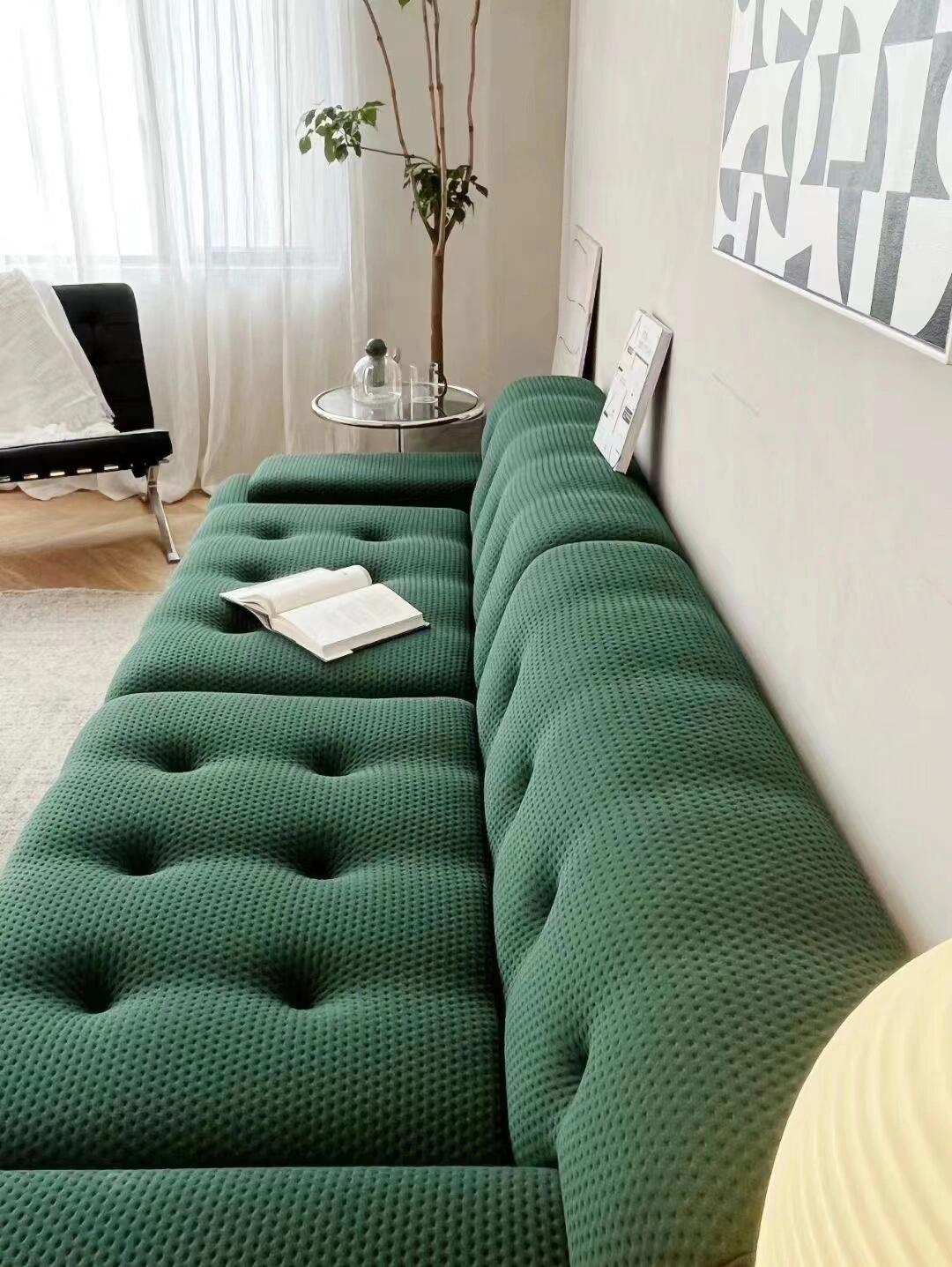 Erleben Sie wolkengleichen Komfort: Blogger Series Wave-Back Sofa