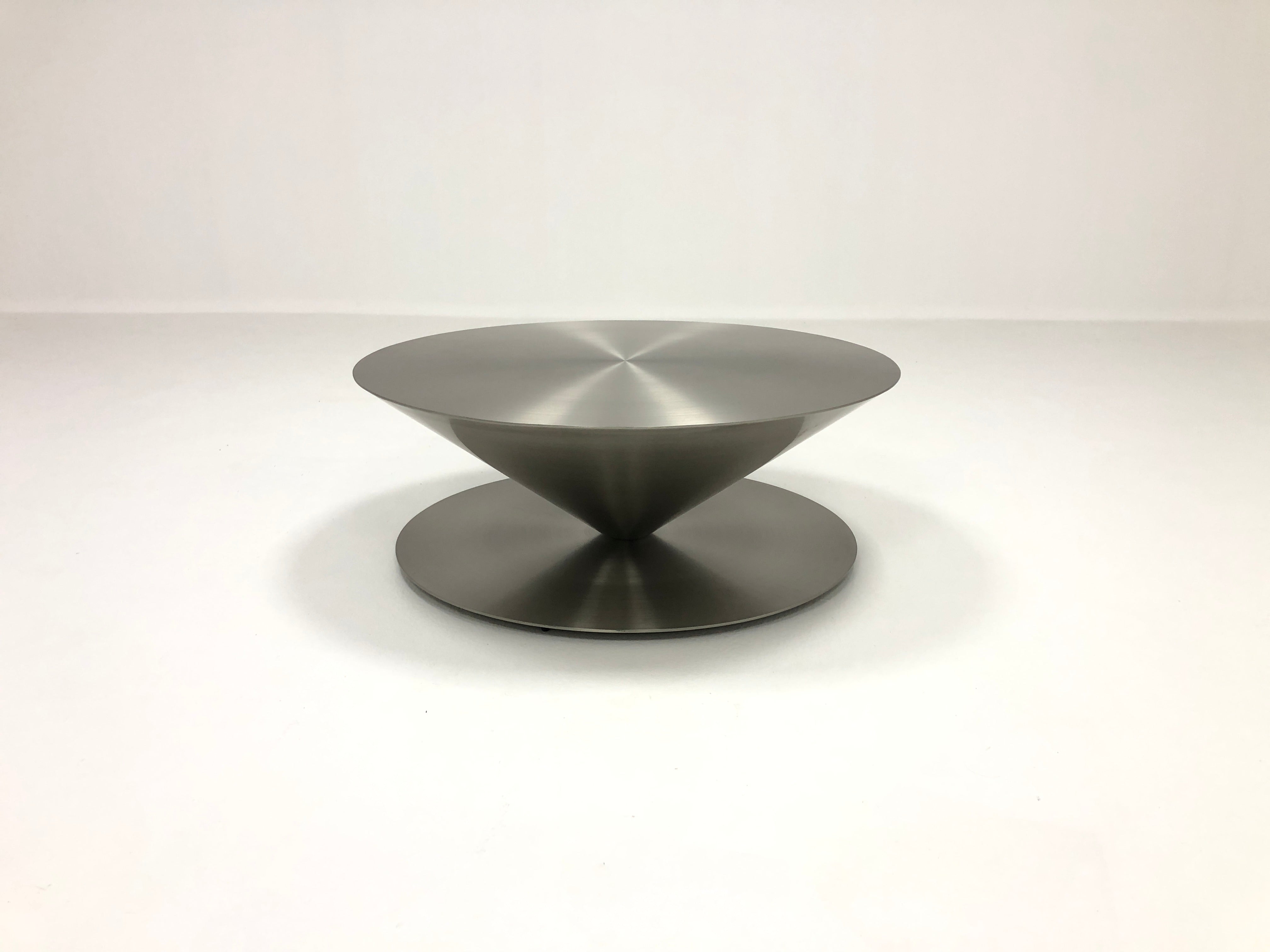 CJ-241 Flying saucer coffee table