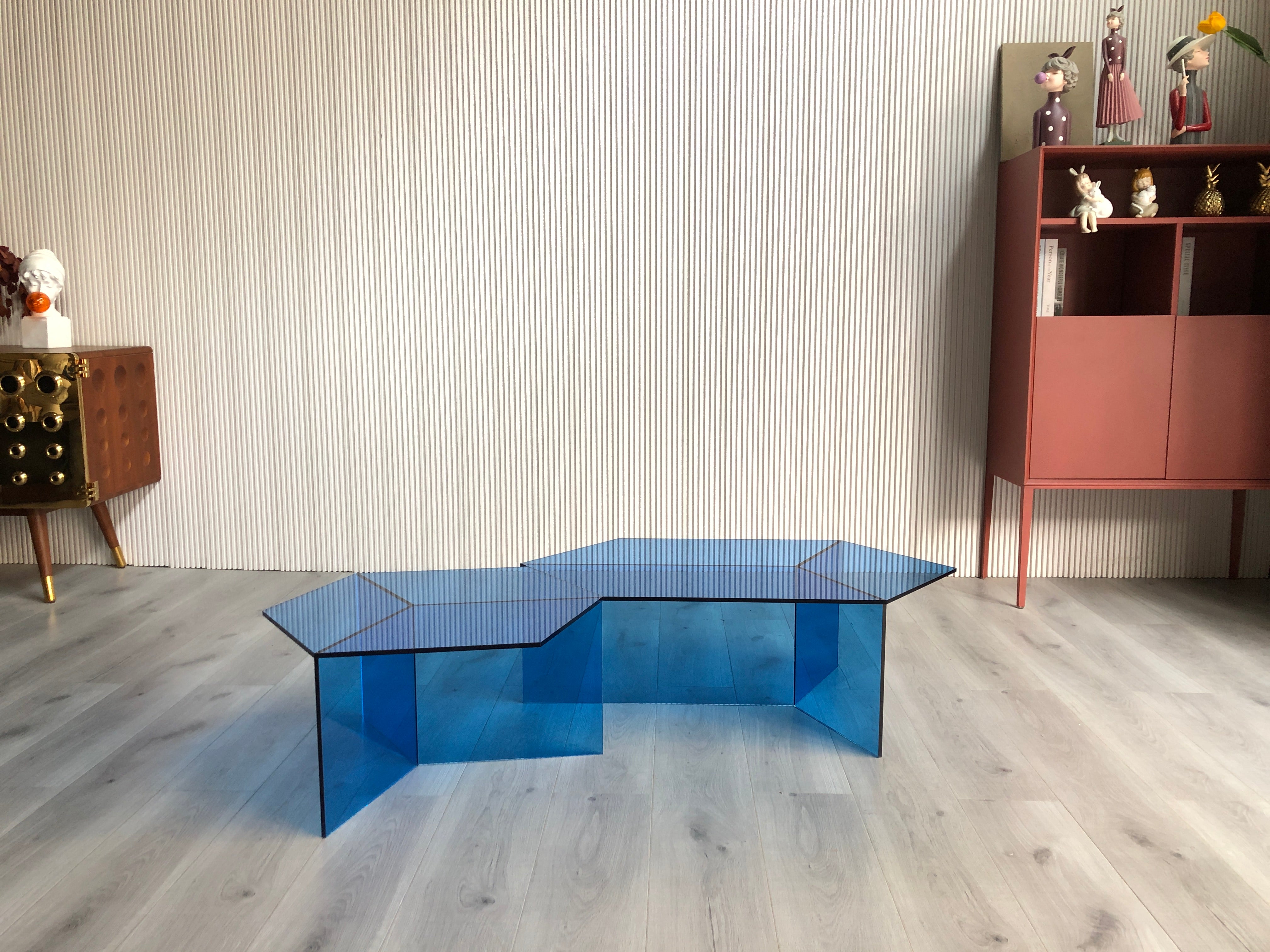 CJ-320  Coffee table