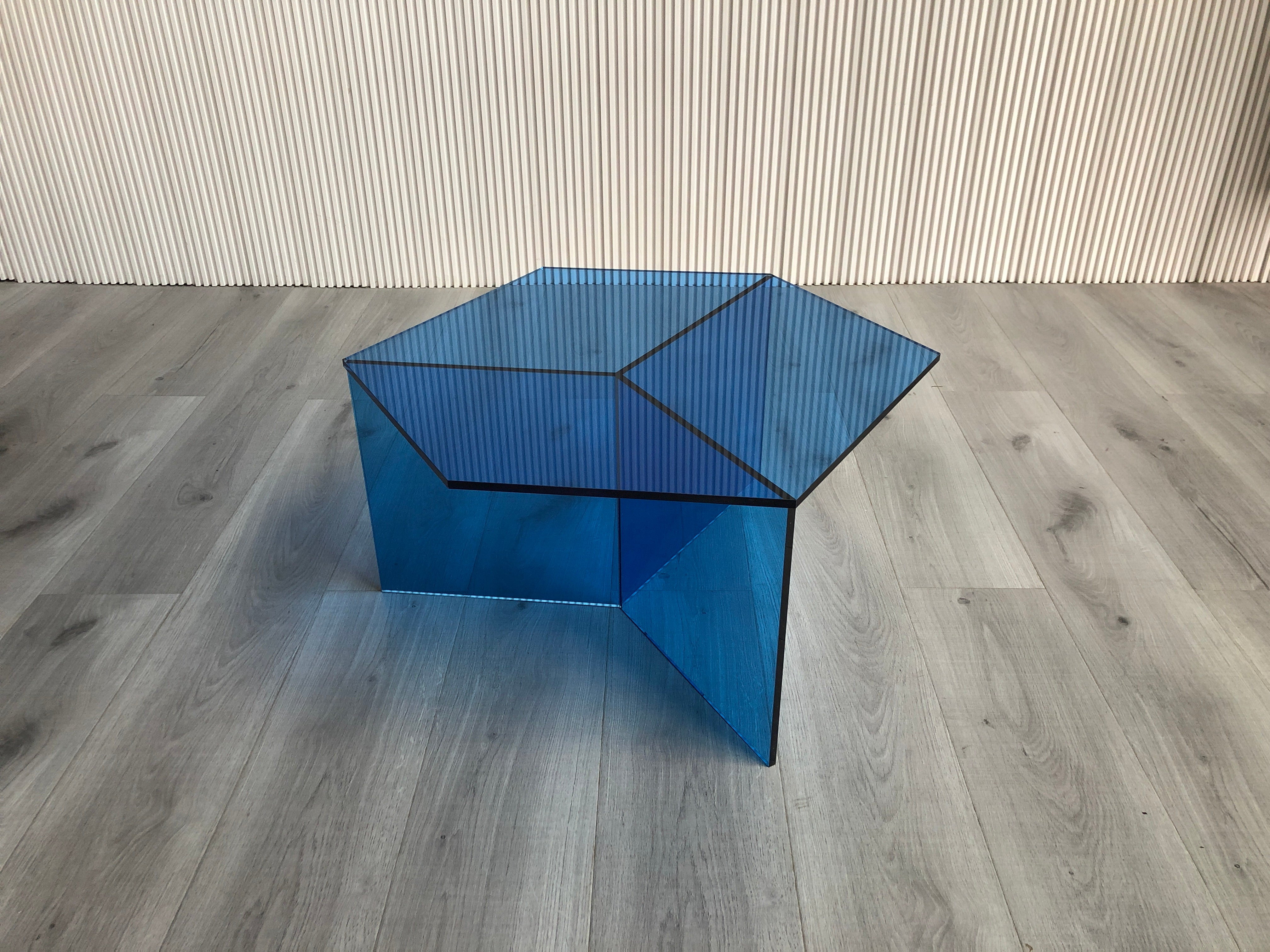 CJ-320  Coffee table