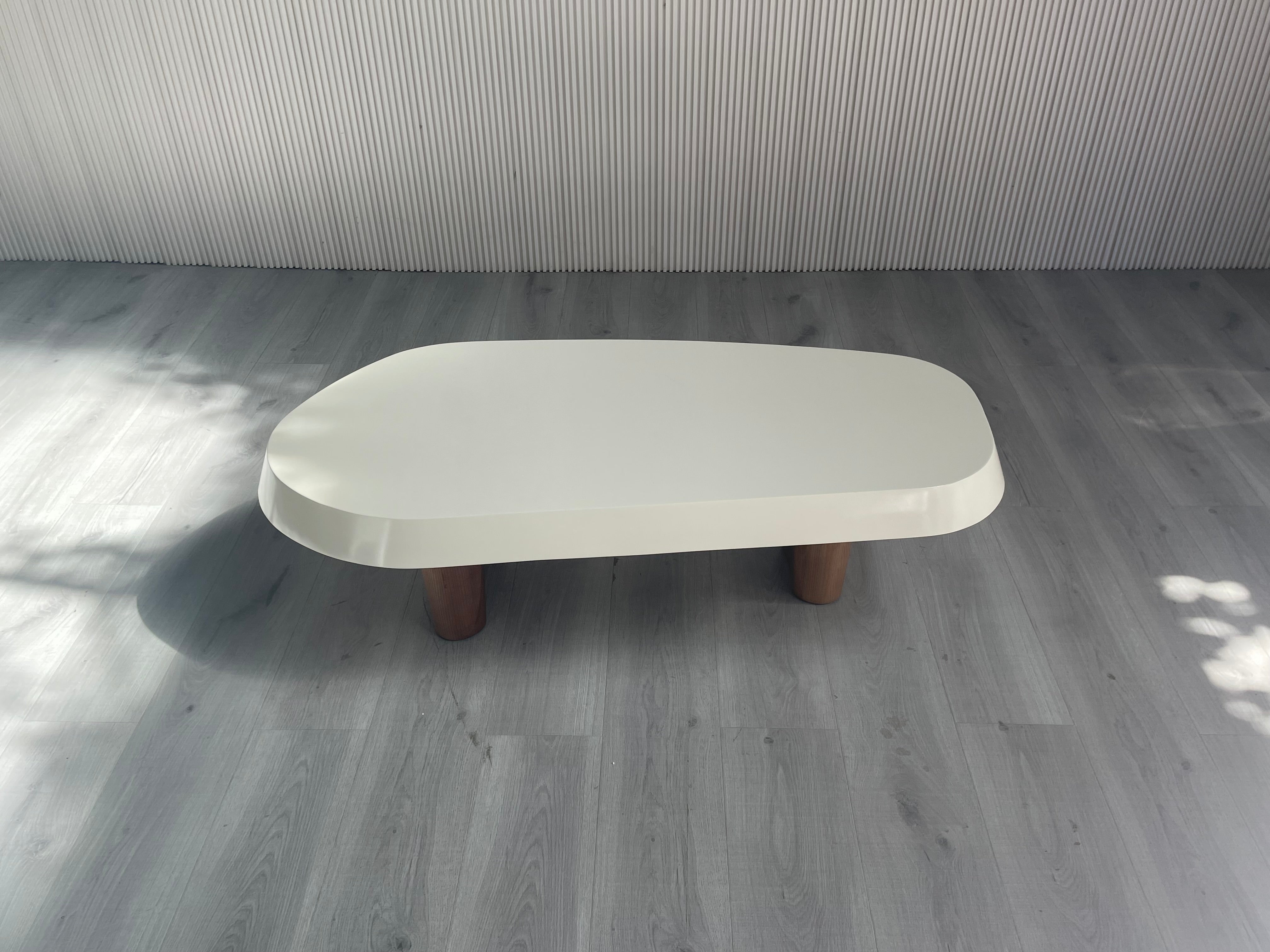 CJ-477 Coffee table