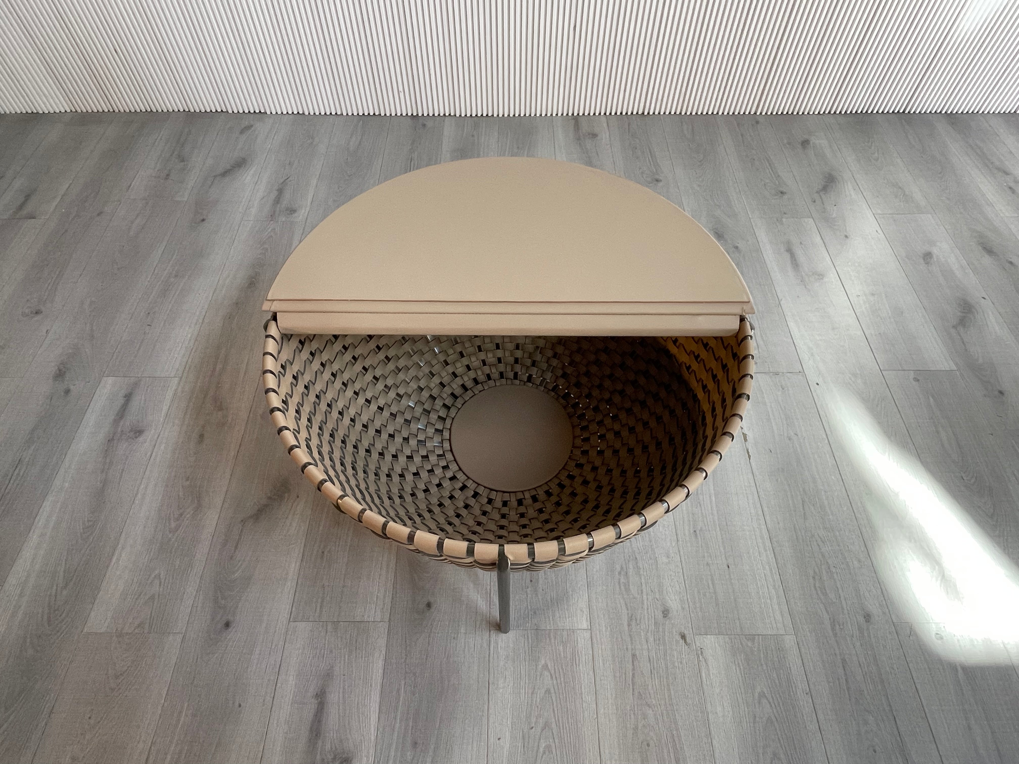 CJ-481 Coffee table