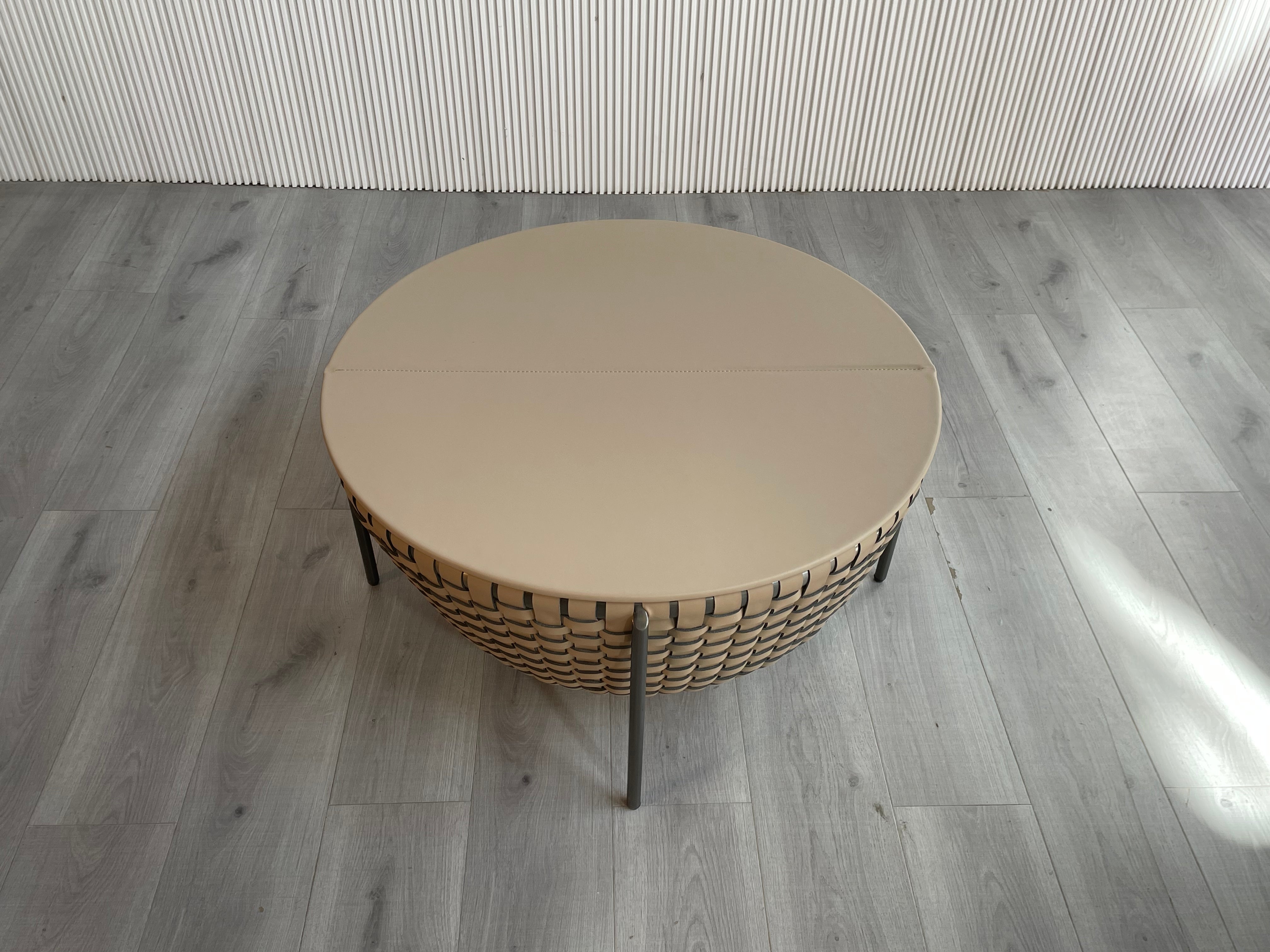 CJ-481 Coffee table