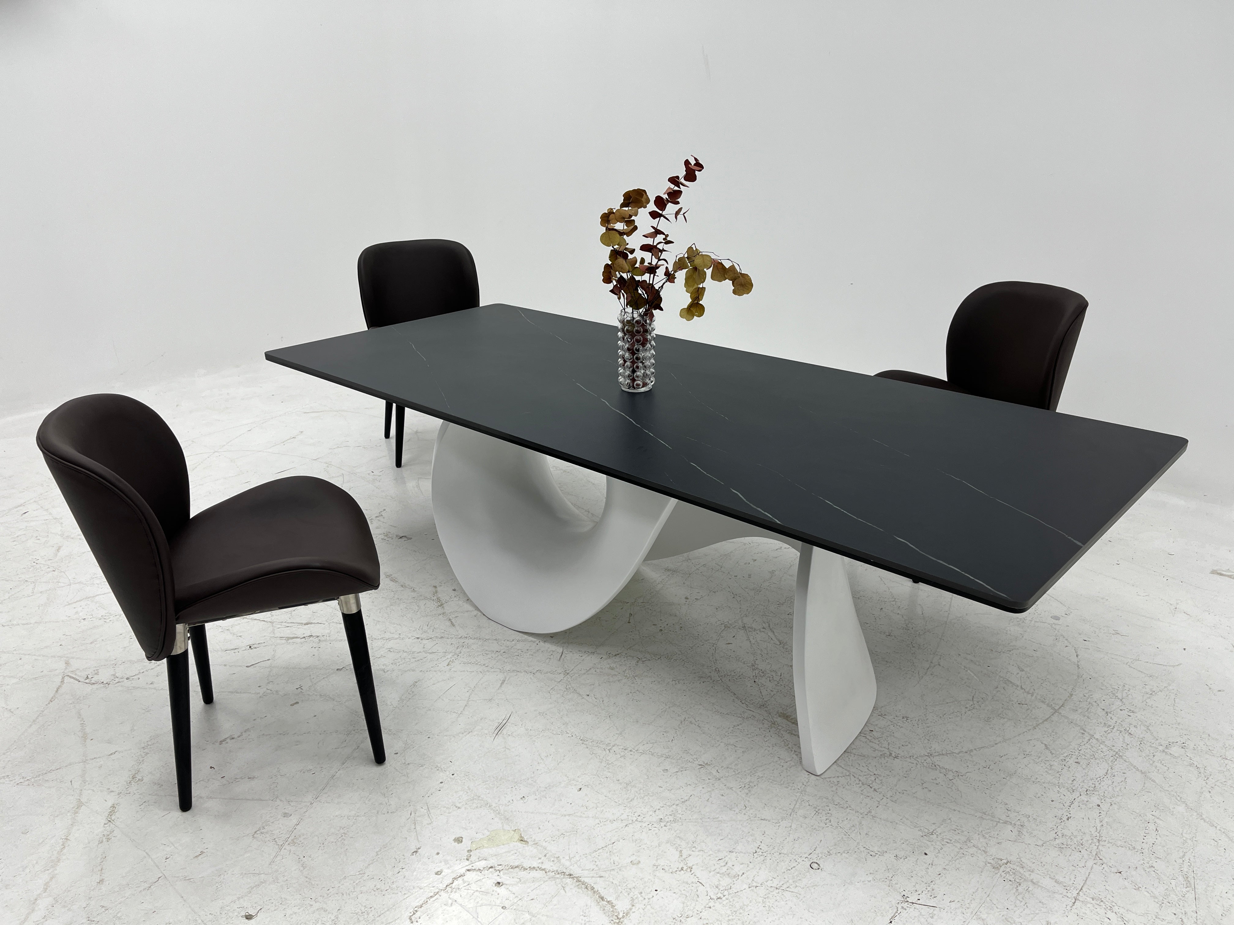 CZ-249 Dining table