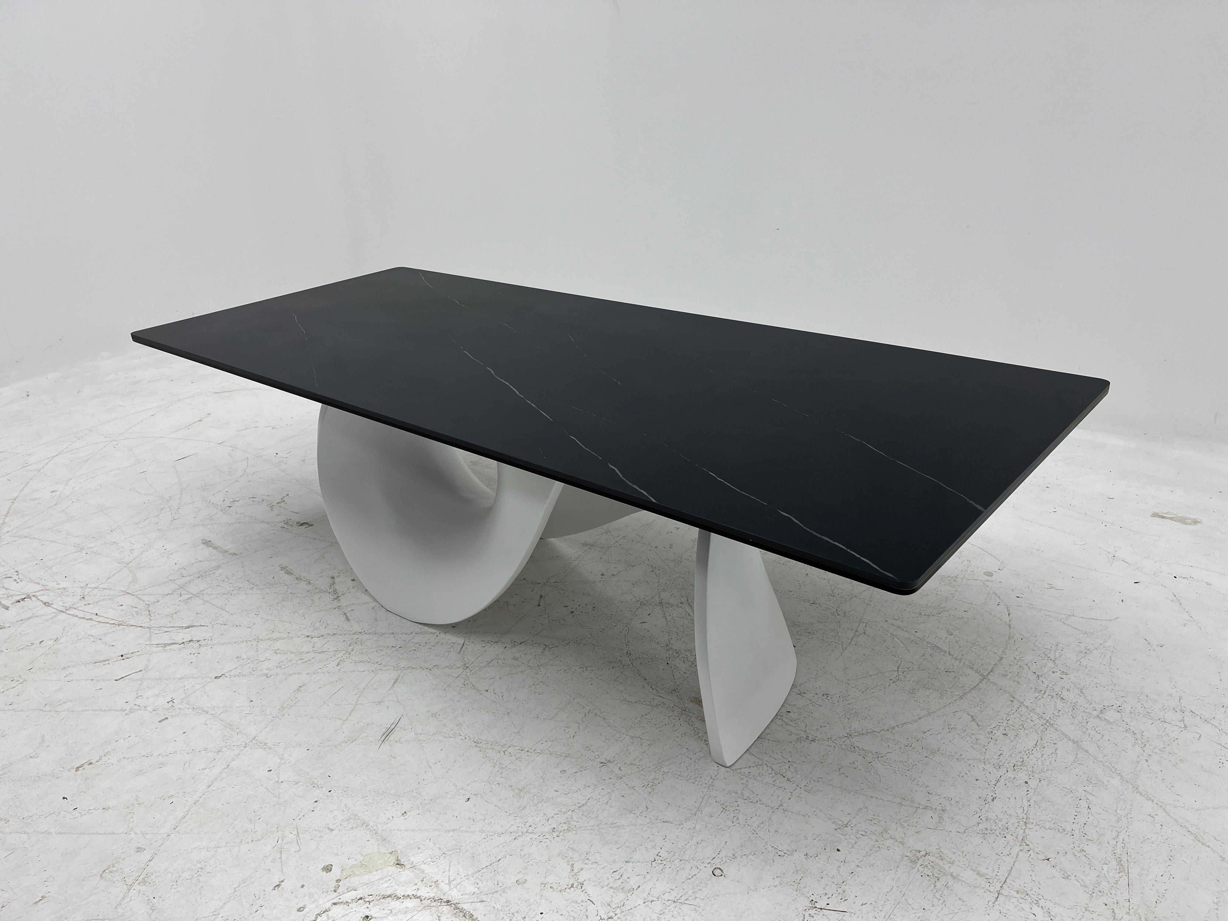 CZ-249 Dining table