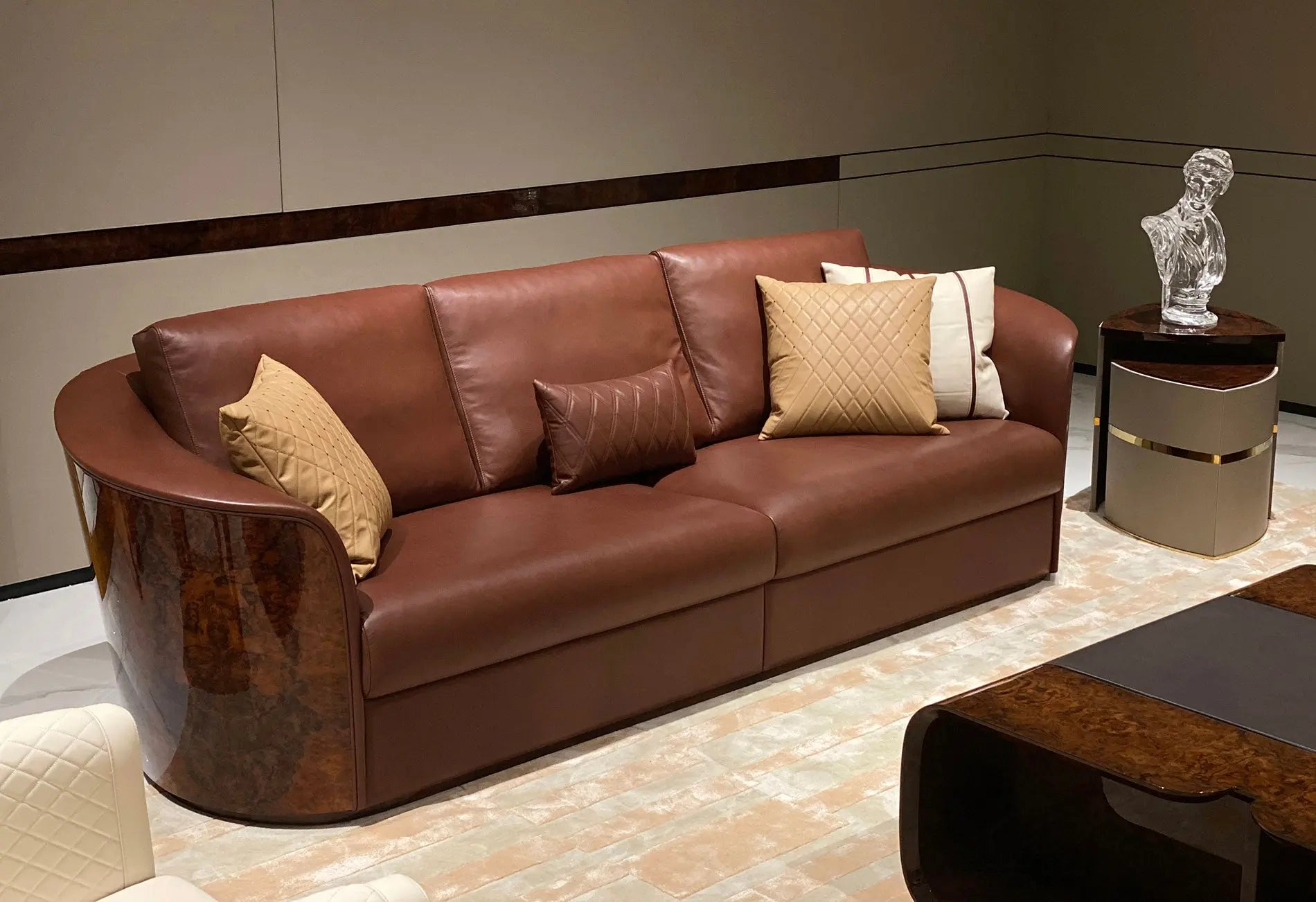 Contemporary Bentwood Bentley style Kingswood Sofa with walnut Wood Veneer Finish for Stylish Living W006SF2B Sofa W