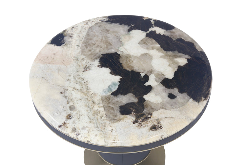 Shimmering Corners: Gold Dust Pandora's Luxurious Appeal DC3-069-3 Corner table