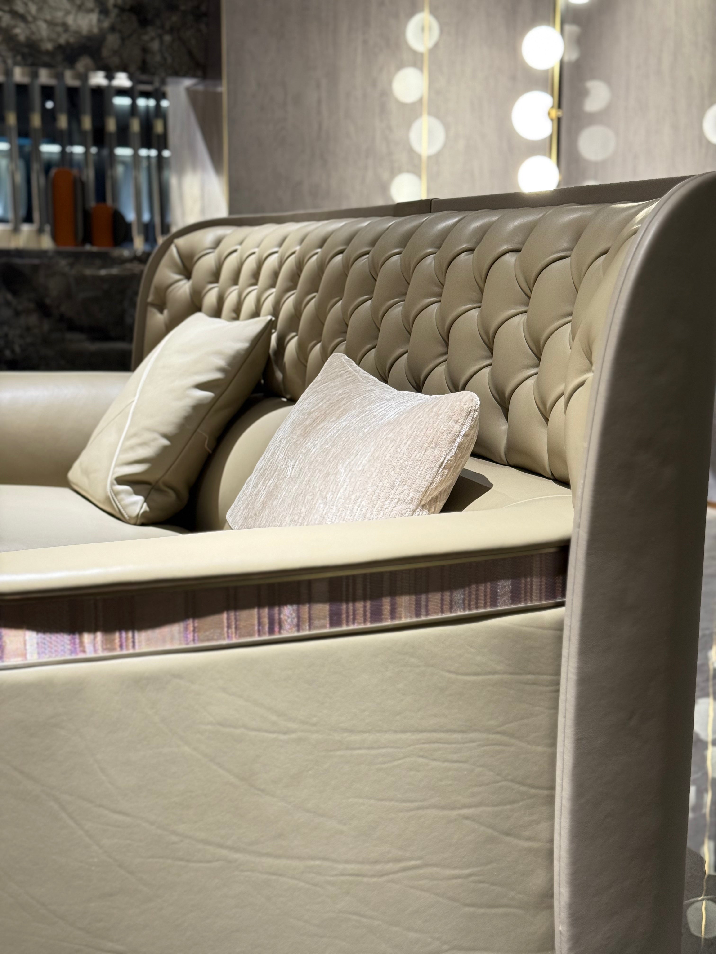 DJ5-079 Four-seater sofa Two-seater sofa Comfortable and soft to sit on - Chiuchiufurniture