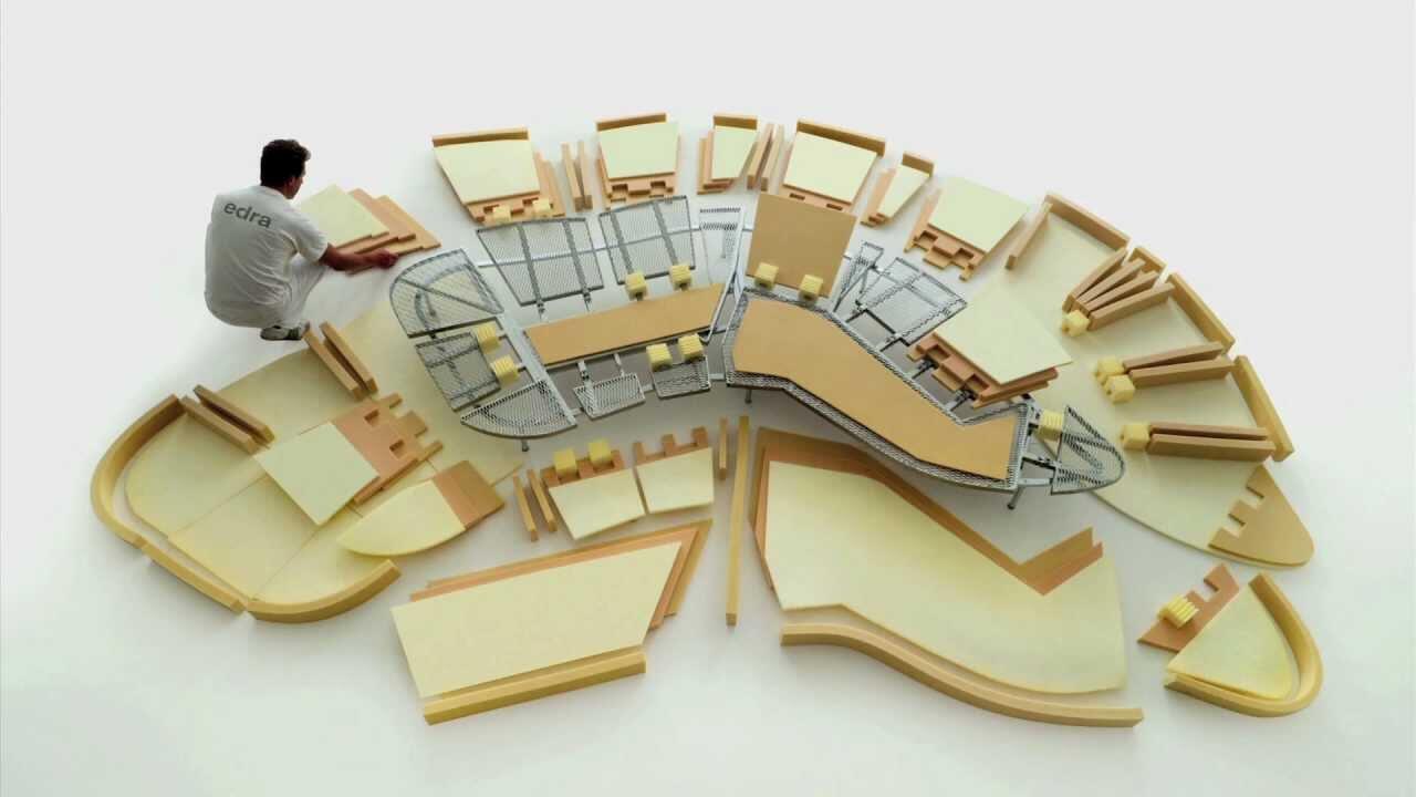 Custom Comfort: Sofa with Adjustable Modules and Multi-Angle Design