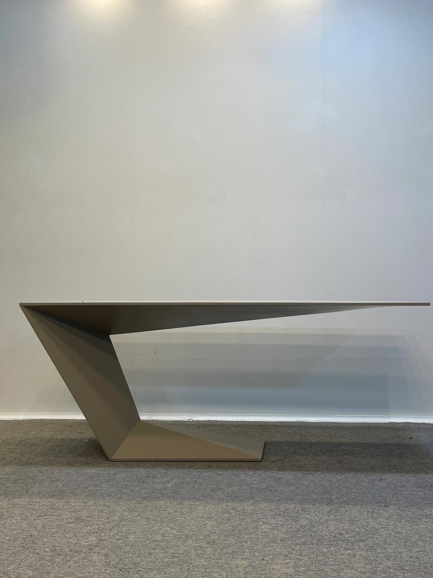 Defining the Future Workspace: Furtif Avant-Garde Desk