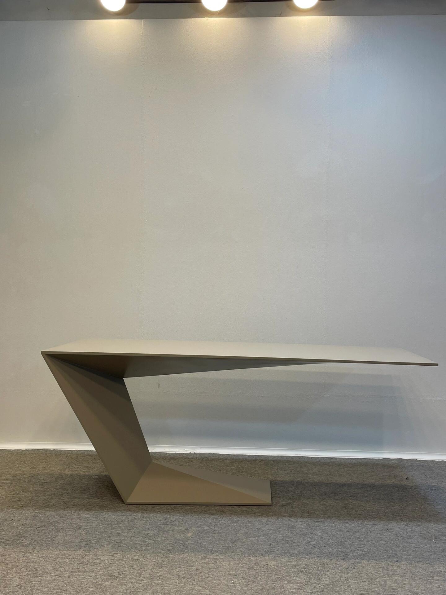 Defining the Future Workspace: Furtif Avant-Garde Desk