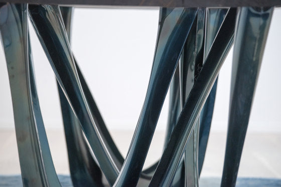 G-Table: Streamlined Contours Leading Modern Design Trends