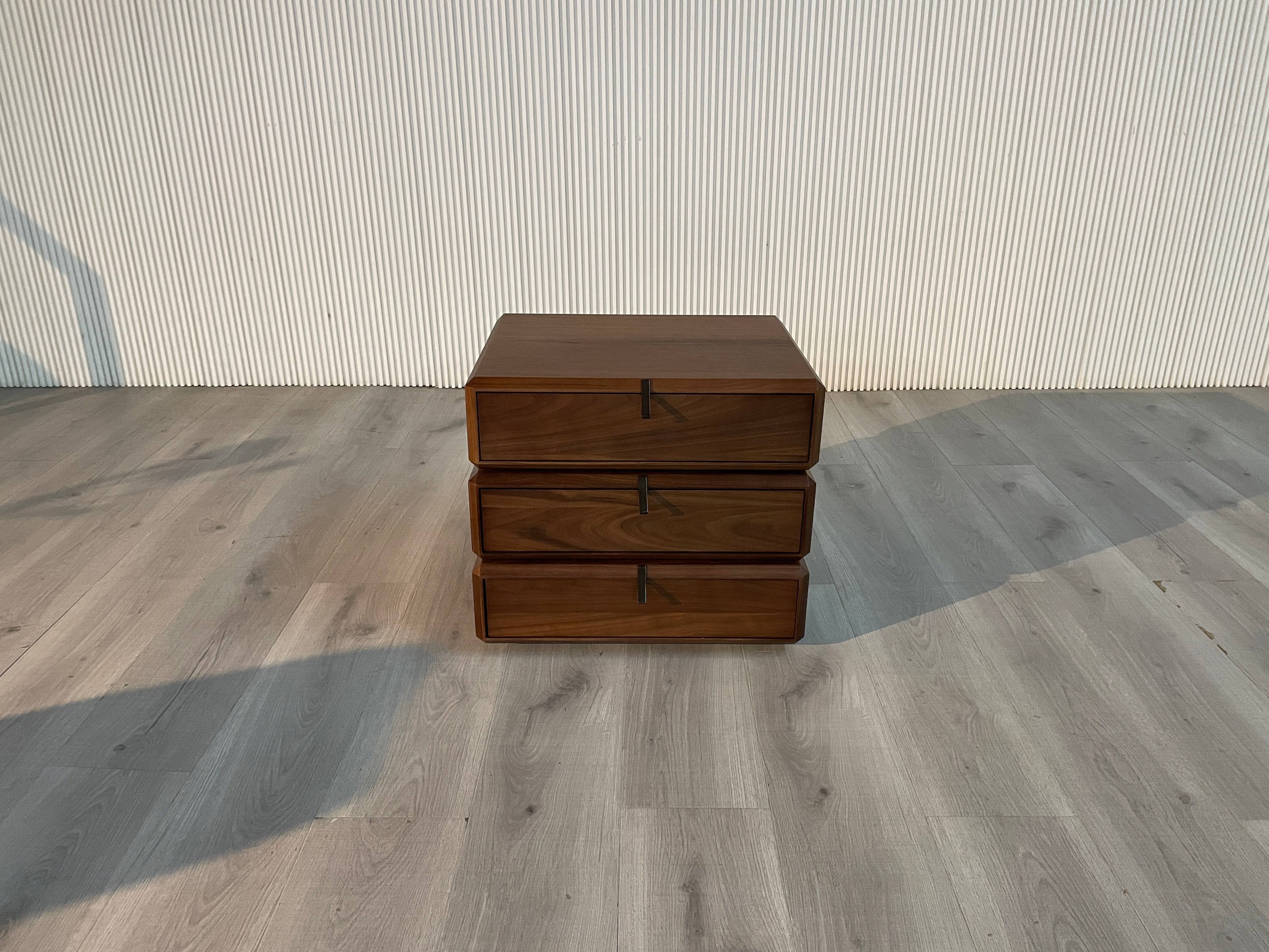 GL-188 Bedside Cabinet