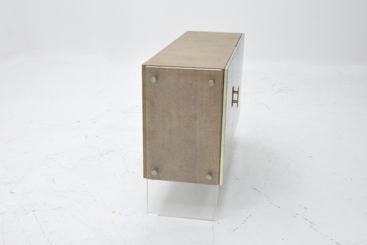 GL-243 Floating Entrance Cabinet