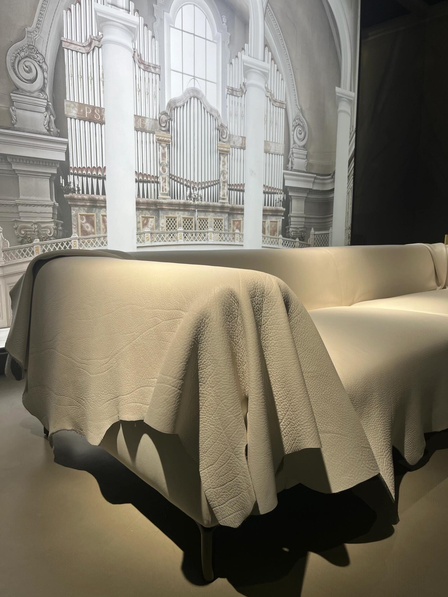 Rugged Elegance: The Unique Leather Folds of the Gran Khan Sofa