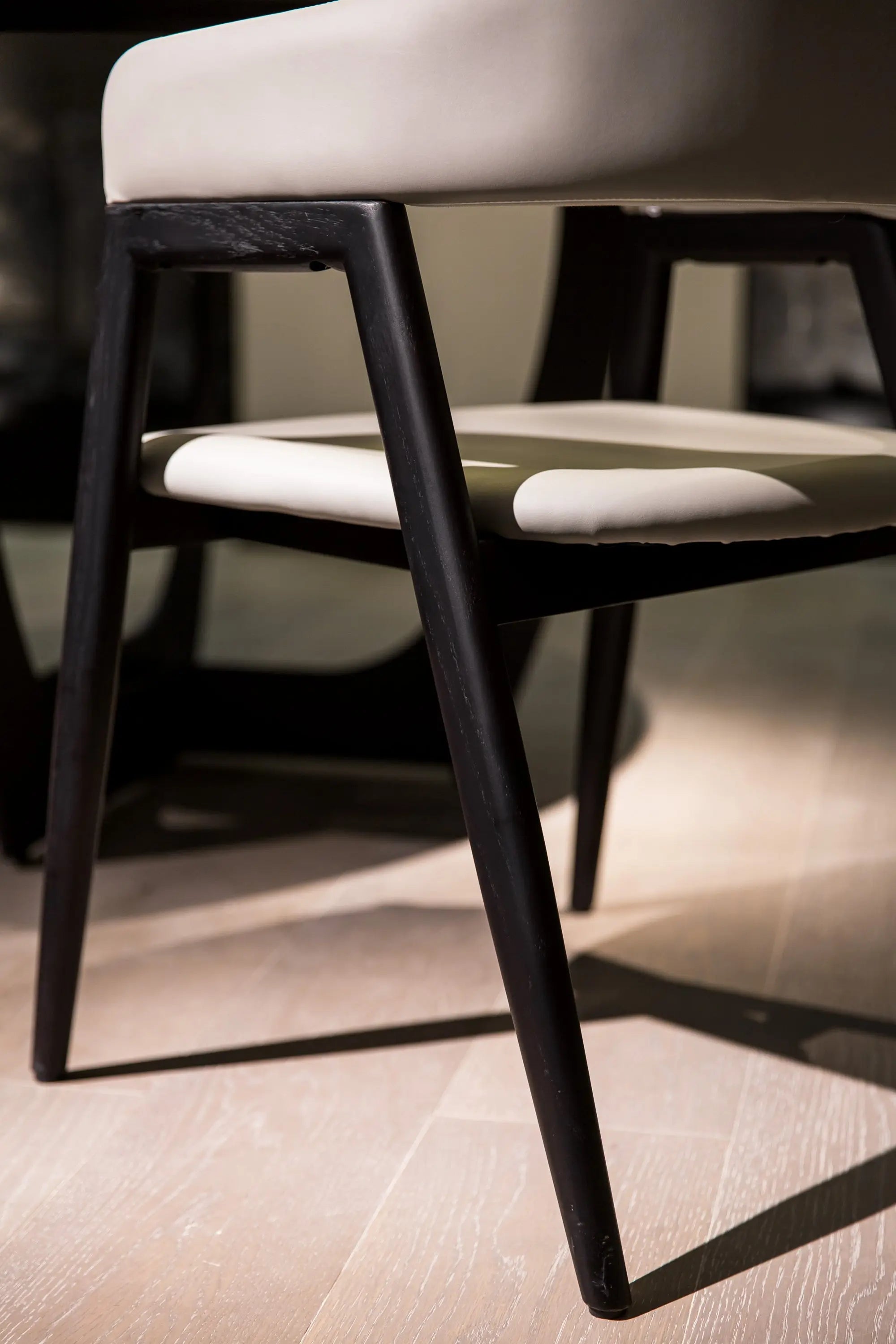 HB-1795 dining chair VV