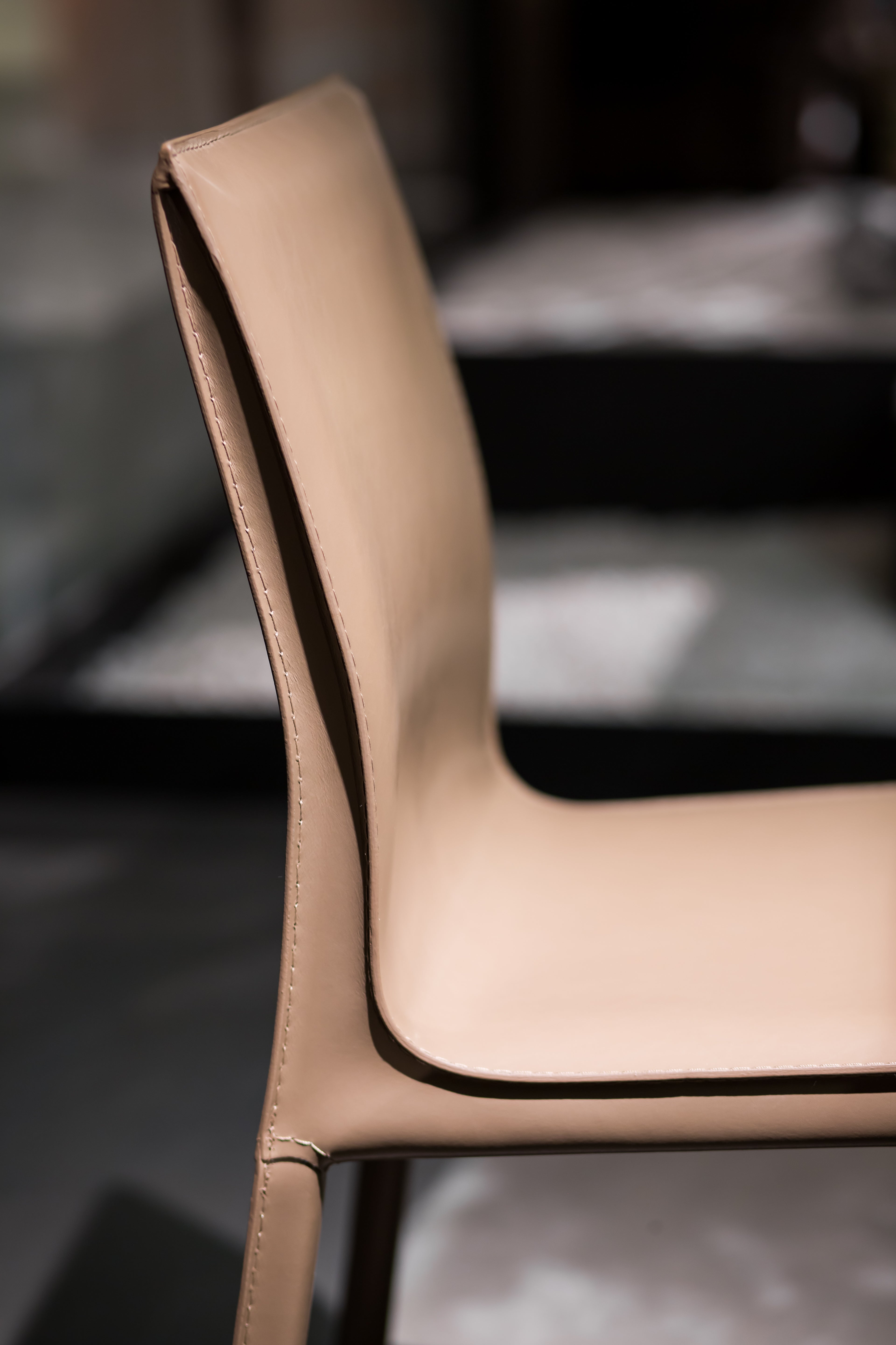 HB-W1911-2 Dining chair without armrests - Chiuchiufurniture