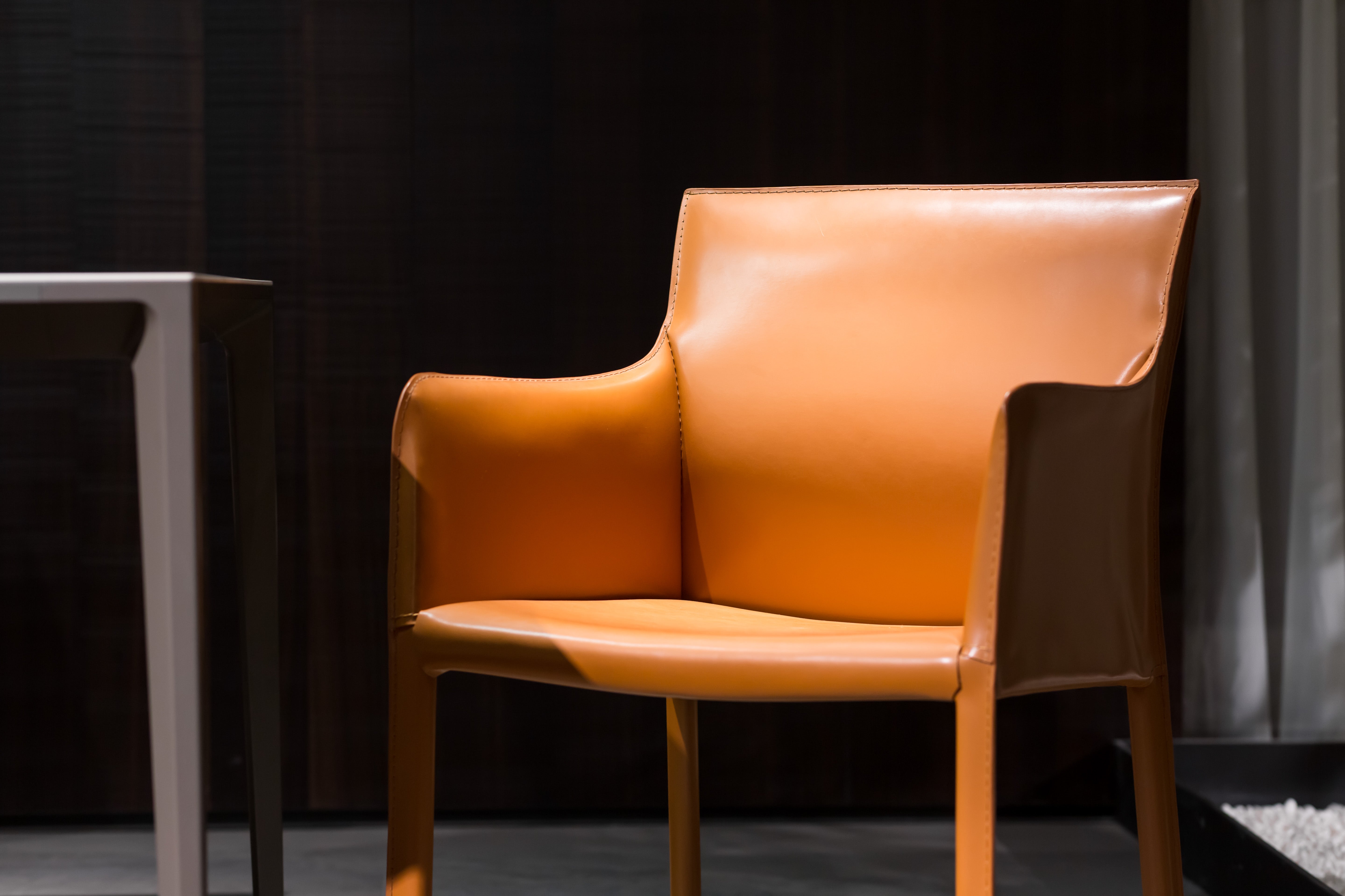 HB-W1911-3  Dining chair with armrests - Chiuchiufurniture